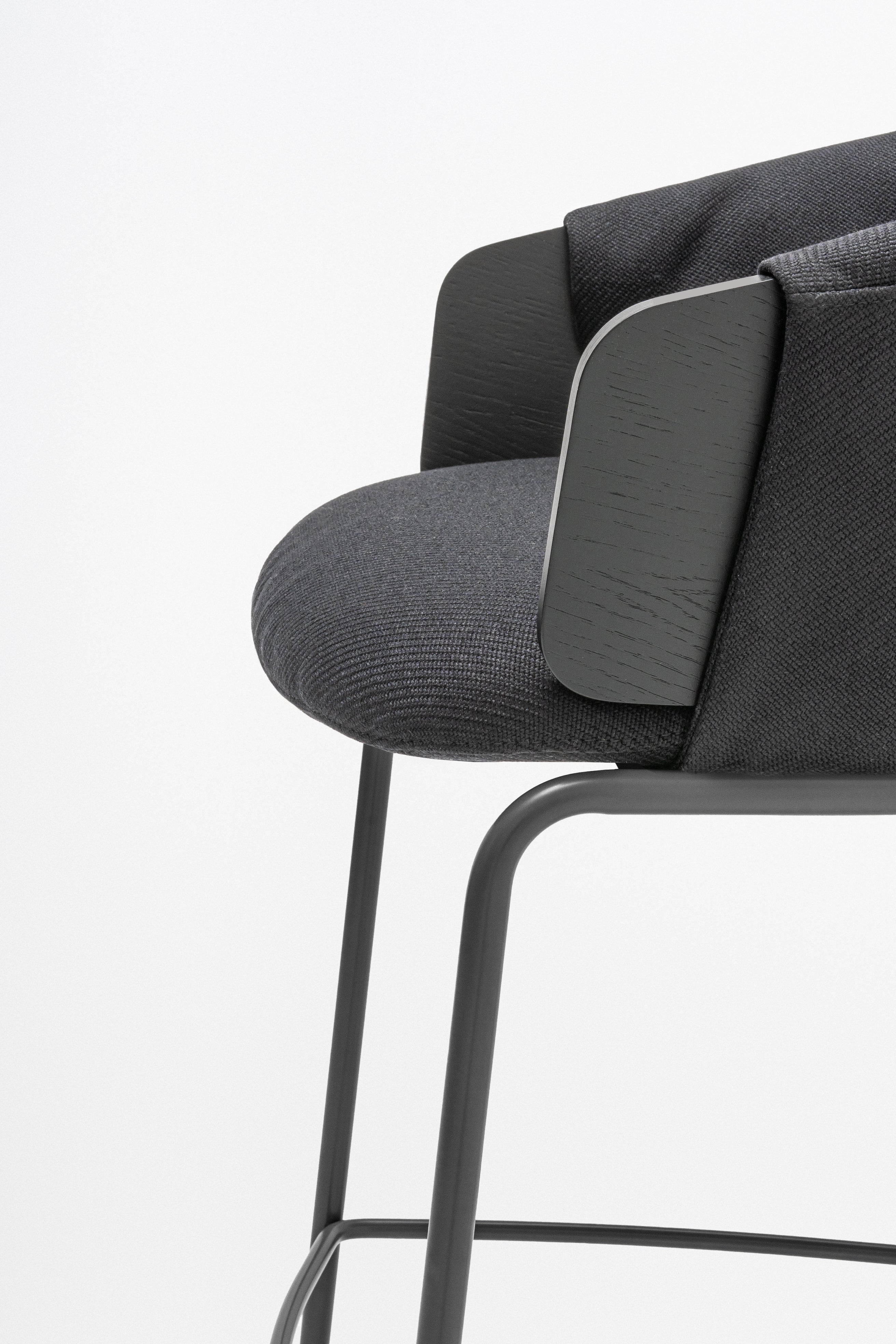 Barkruk COLLAR met metalen basis