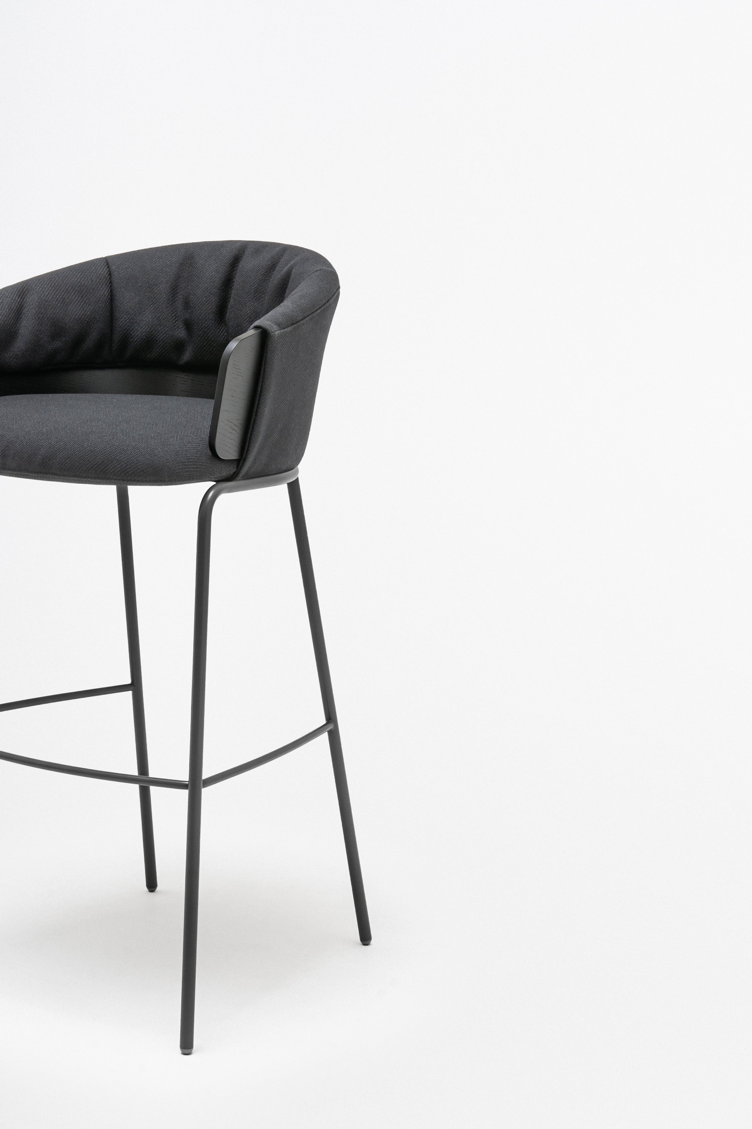 Barkruk COLLAR met metalen basis