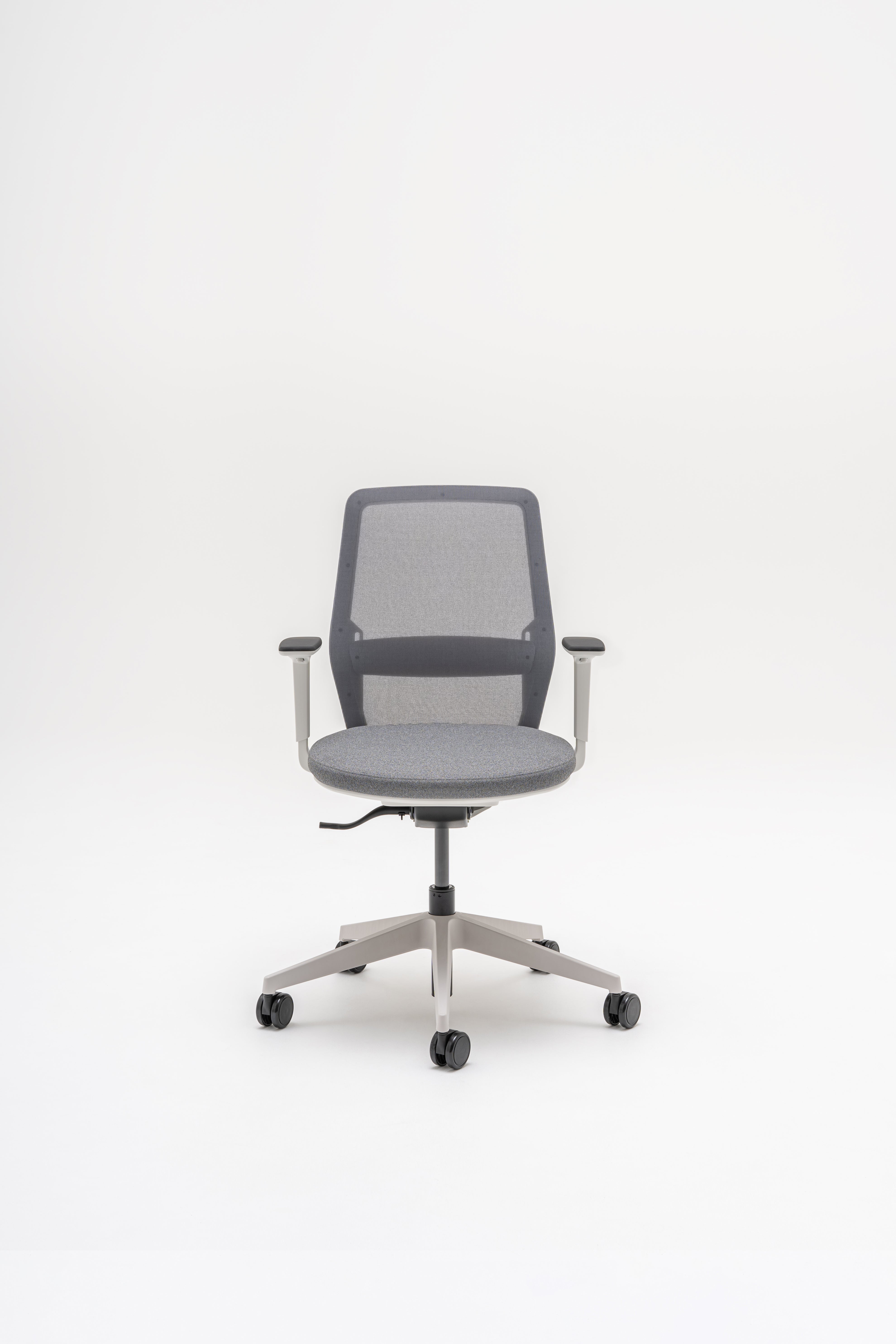 Armchair with an openwork EVO backrest adjustable base with wheels to the hard surface