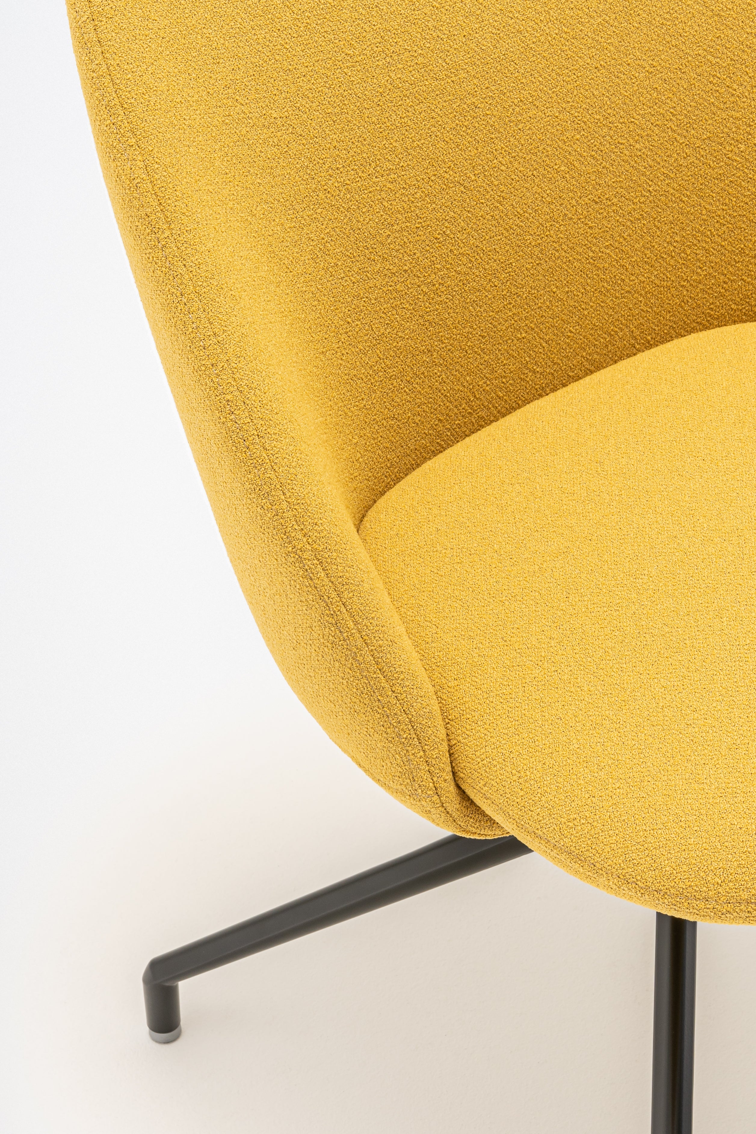 Draaistoel met lage rugleuning PARALEL metalen basis