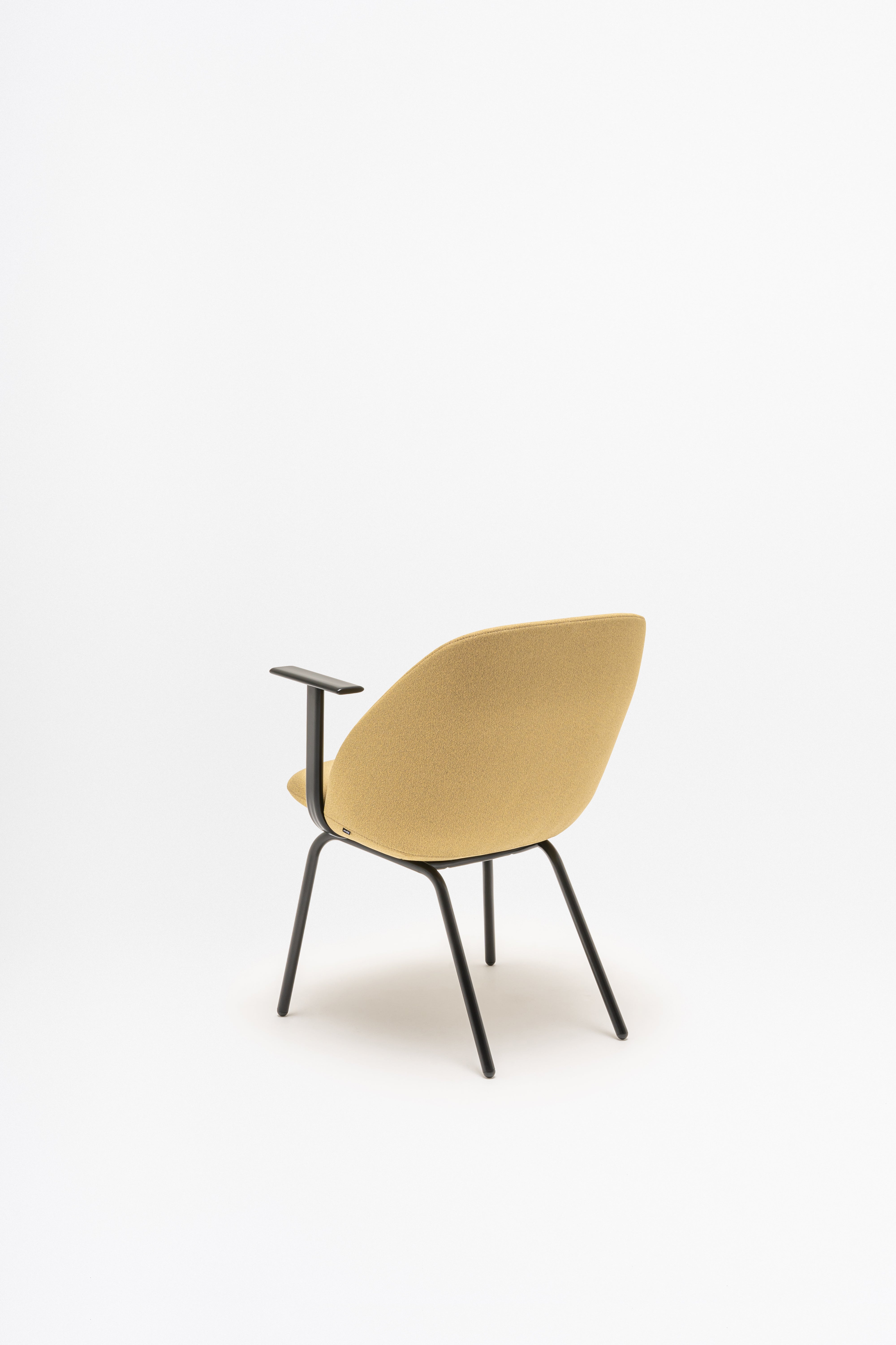 Fauteuil met lage rugleuning PARALEL vierpotige basis