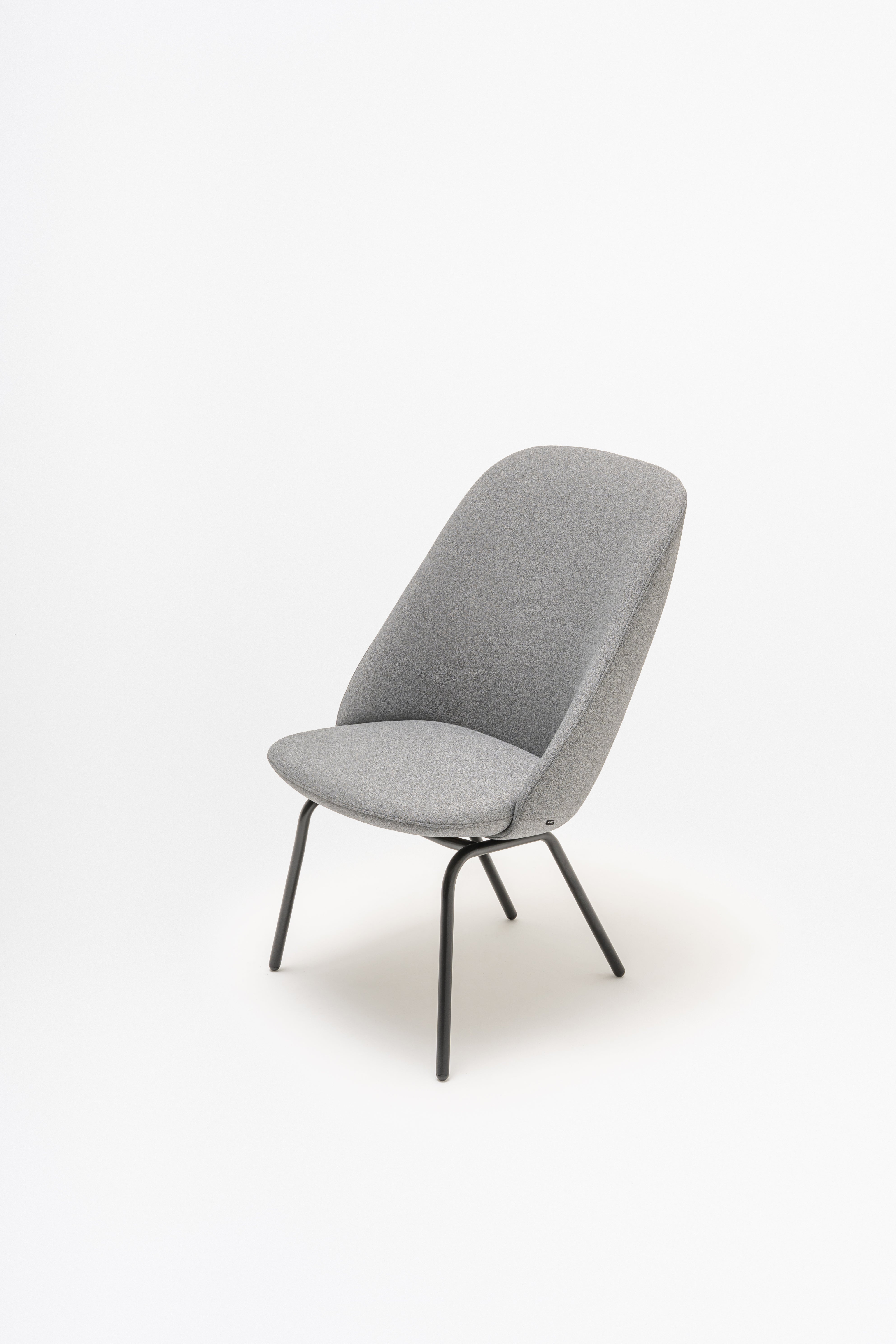 Fauteuil met hoge rugleuning PARALEL vierpotige basis
