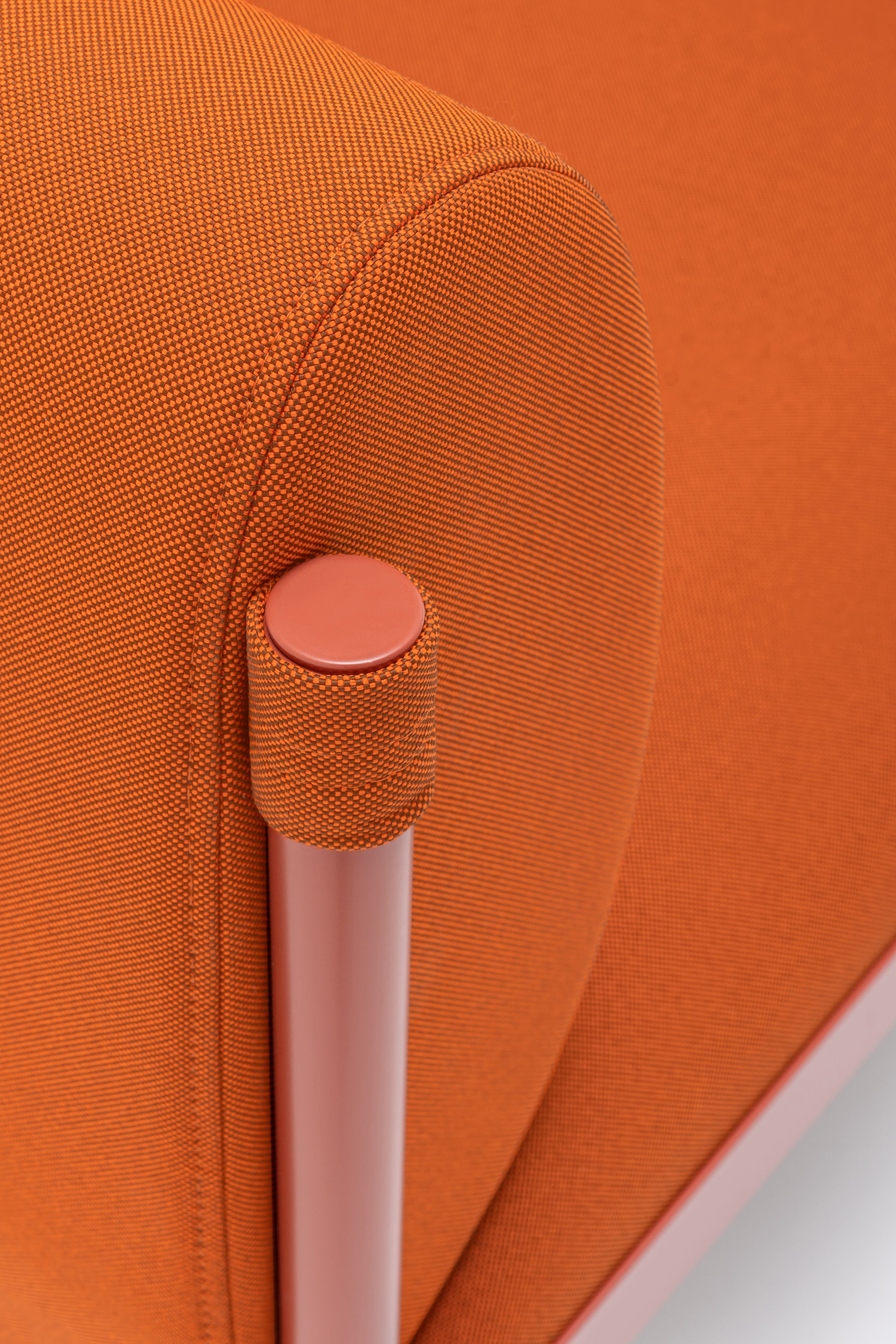 Niedriger gepolsterter Stelzenrohr