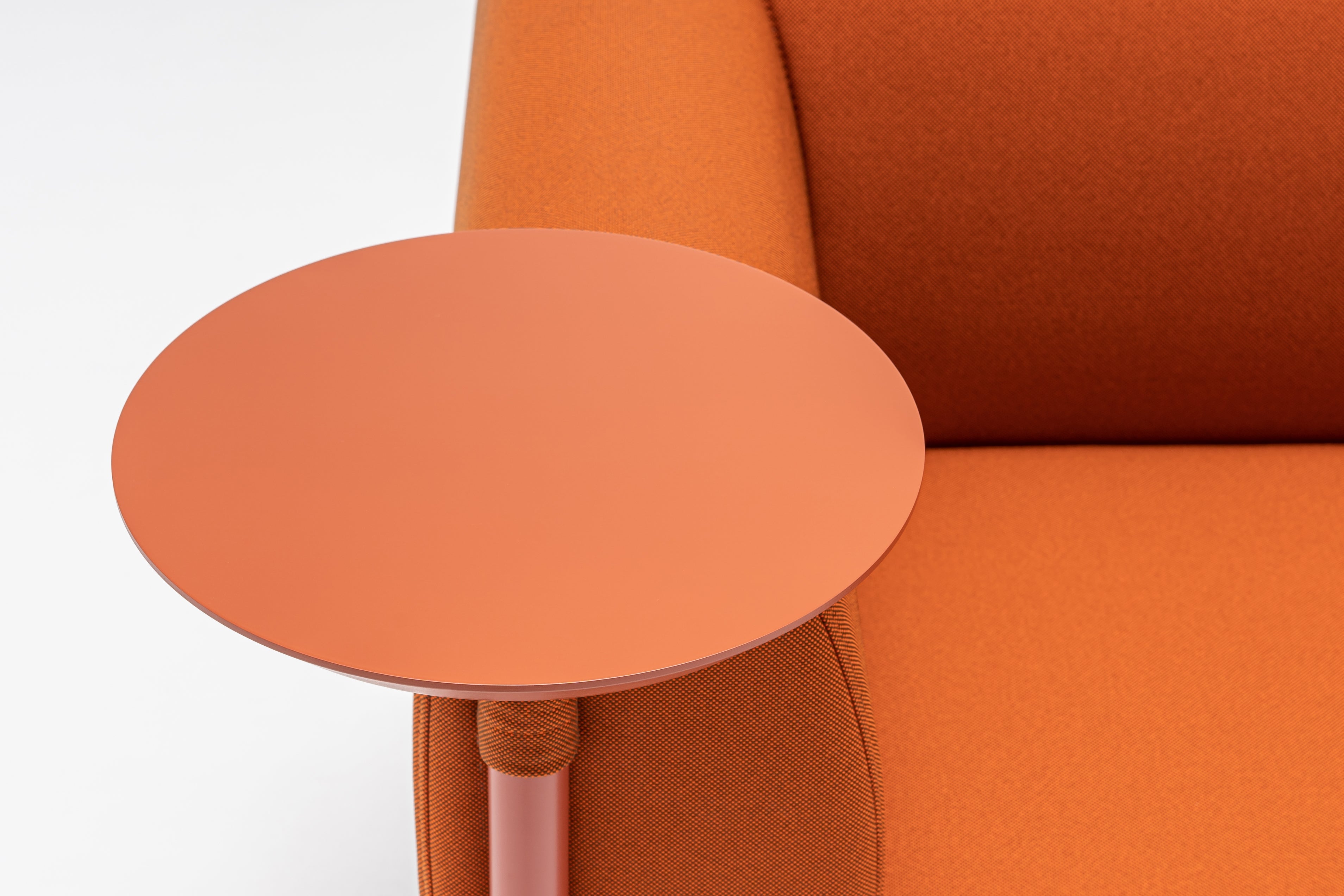 Niedriger gepolsterter Stelzenrohr