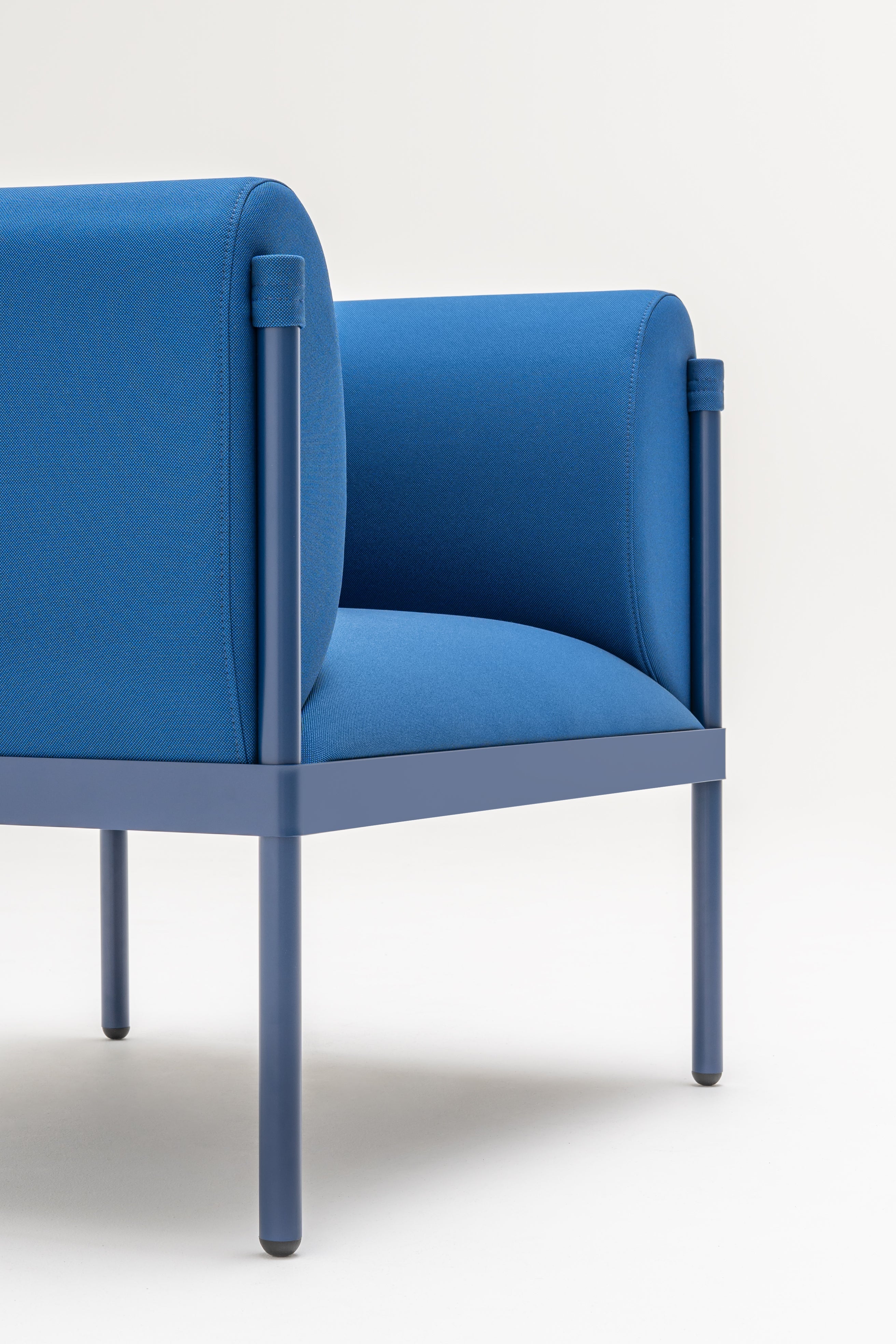 Niedriger gepolsterter Stelzenrohr