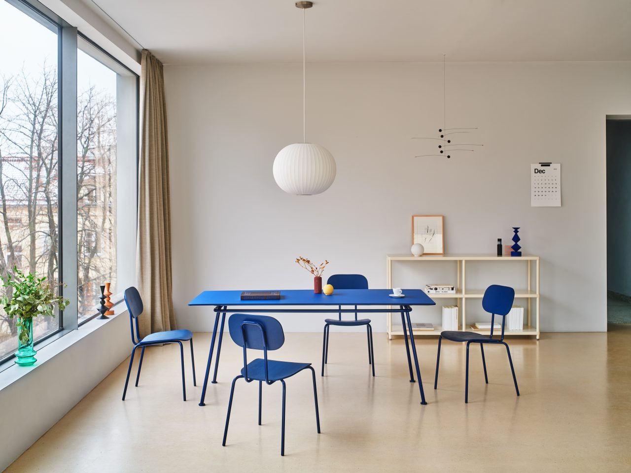 Neuer Schulstuhl Black Base