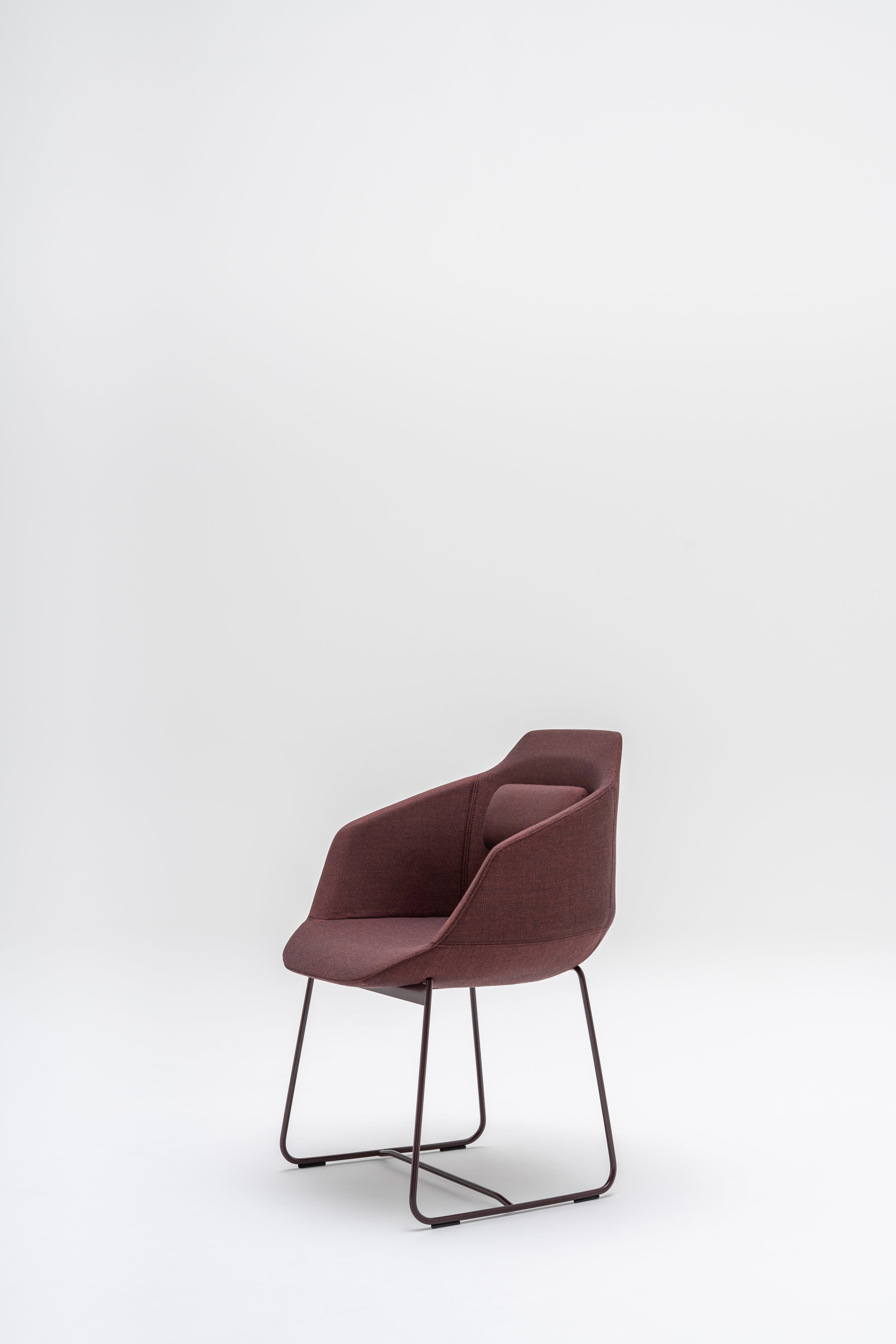 Ultra chair base of the skid with footer to the soft surface