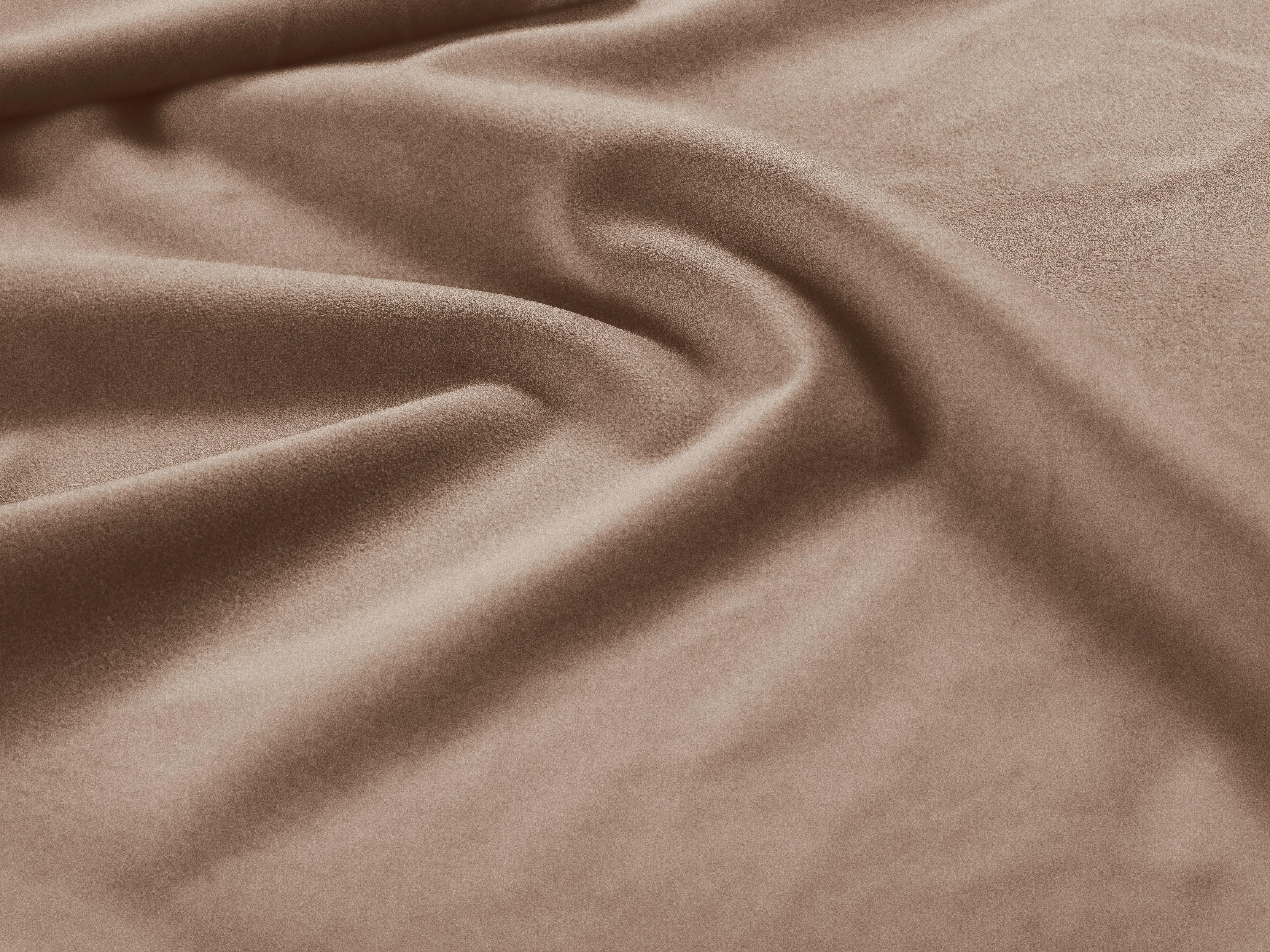 Sofa aksamitna 3-osobowa BALI beżowy z czarną podstawą Cosmopolitan Design Eye on Design