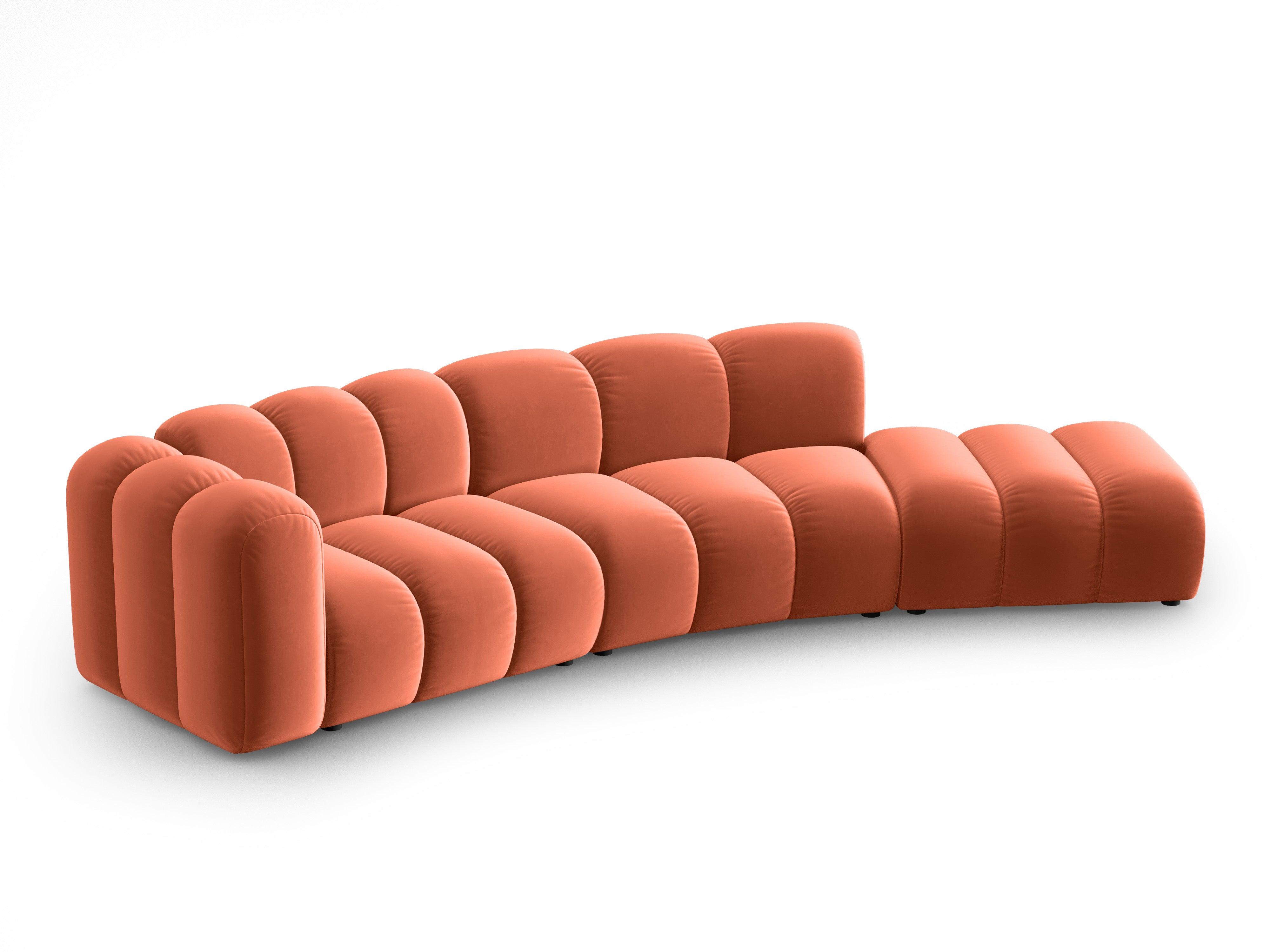 Sofa aksamitna 5-osobowa prawostronna SKYLER koralowy Interieurs 86 Eye on Design