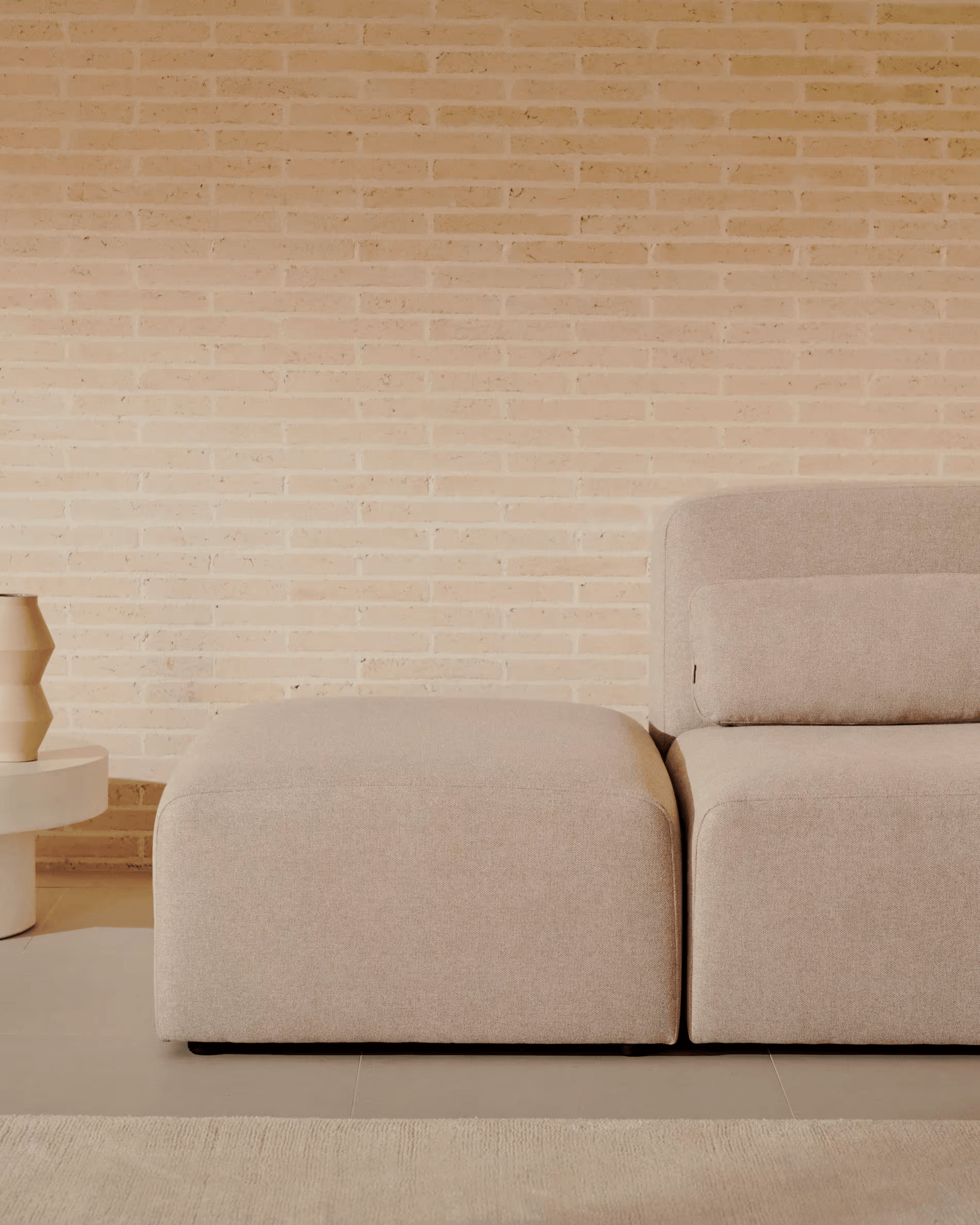 Sofa modułowa NEOM - puf beżowy La Forma Eye on Design