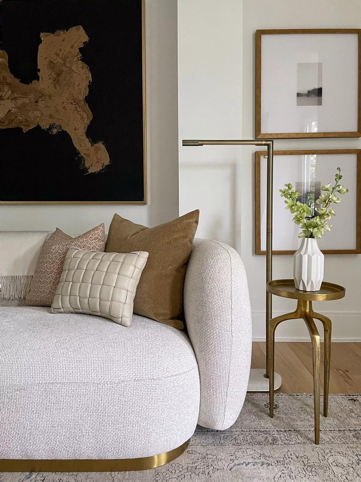 Sofa ROXY jasnobeżowy Eichholtz Eye on Design