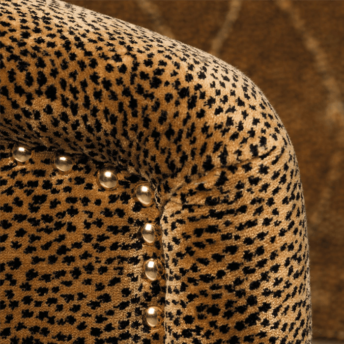 Sofa TOO PRETTY TO SIT ON panterka Bold Monkey Eye on Design