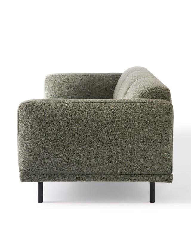 Sofa w tkaninie boucle 3-osobowa TEDDY oliwkowy Pols Potten Eye on Design