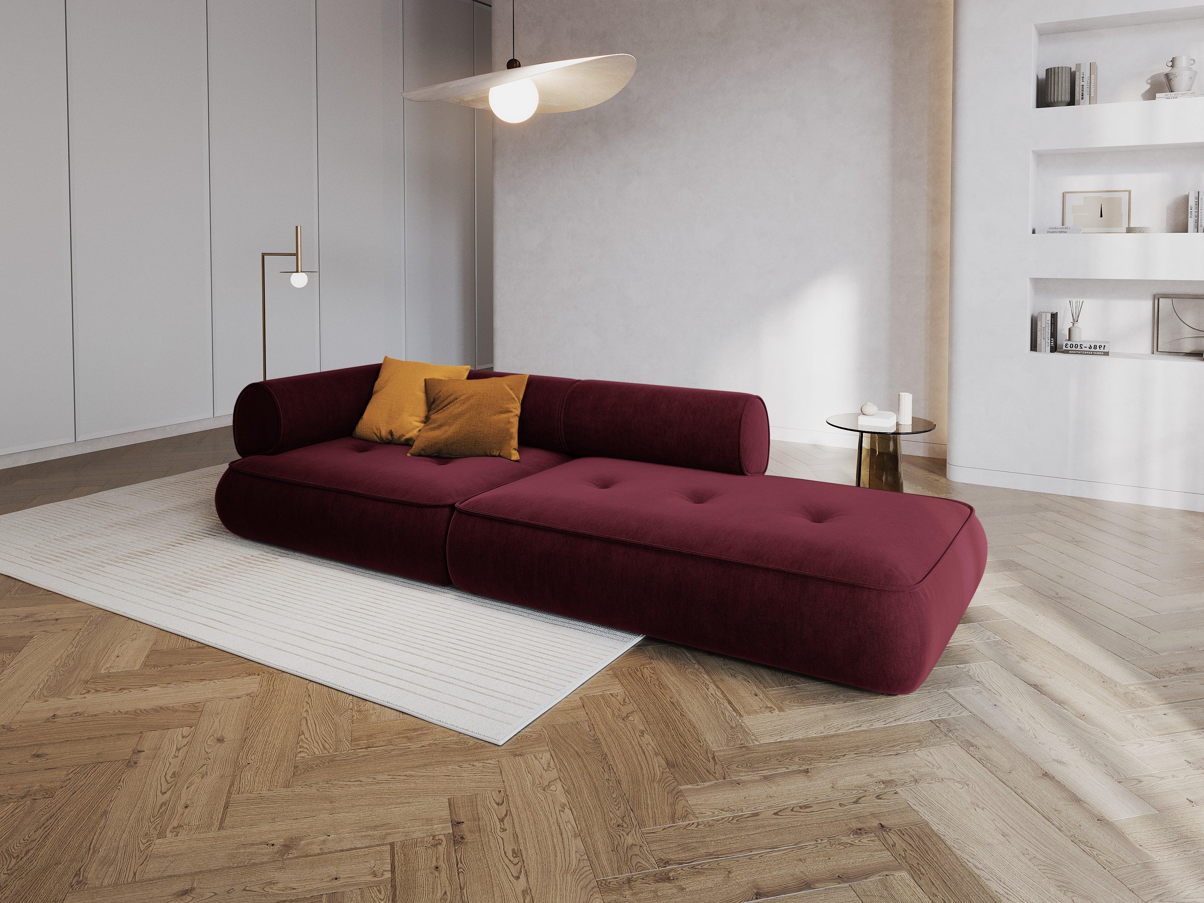 Sofa w tkaninie szenilowej otwarta prawostronna LILY burgundowy Maison Heritage Eye on Design
