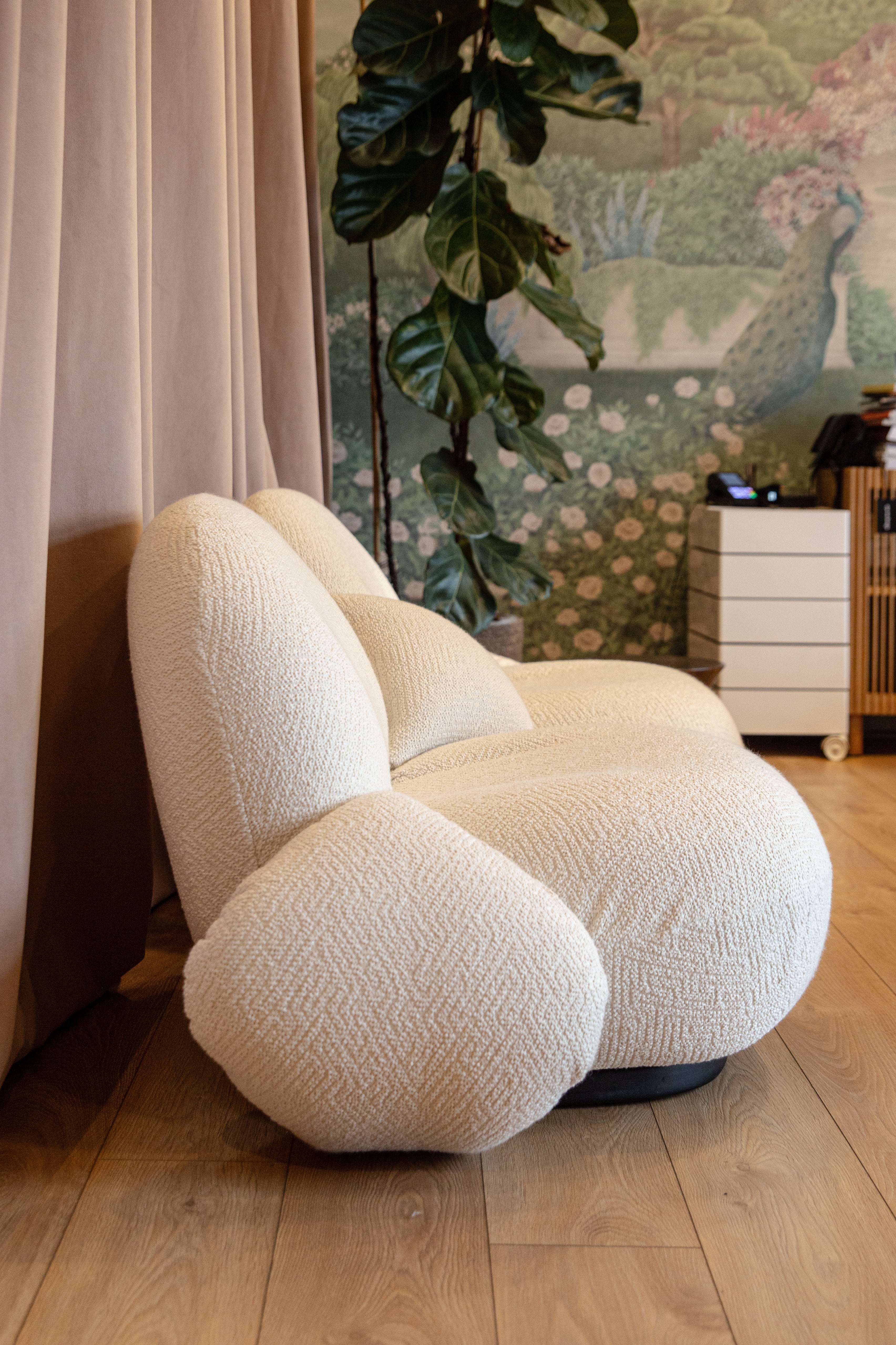 2-Seater Sofa PACHA White with Black Base - Display Model