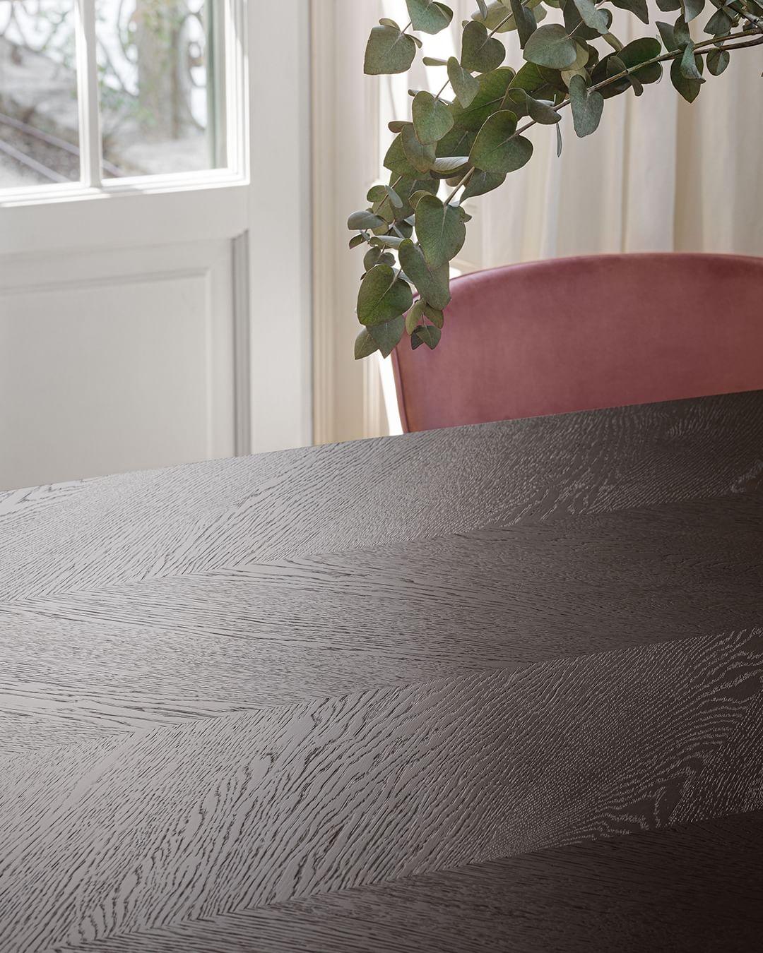 Stół jadalniany CAMEO jodełka dębowa Calligaris Eye on Design