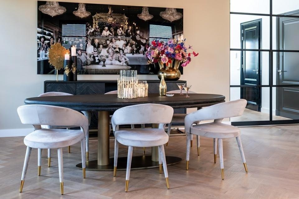 Stół okrągły MACARON mosiądz Richmond Interiors Eye on Design