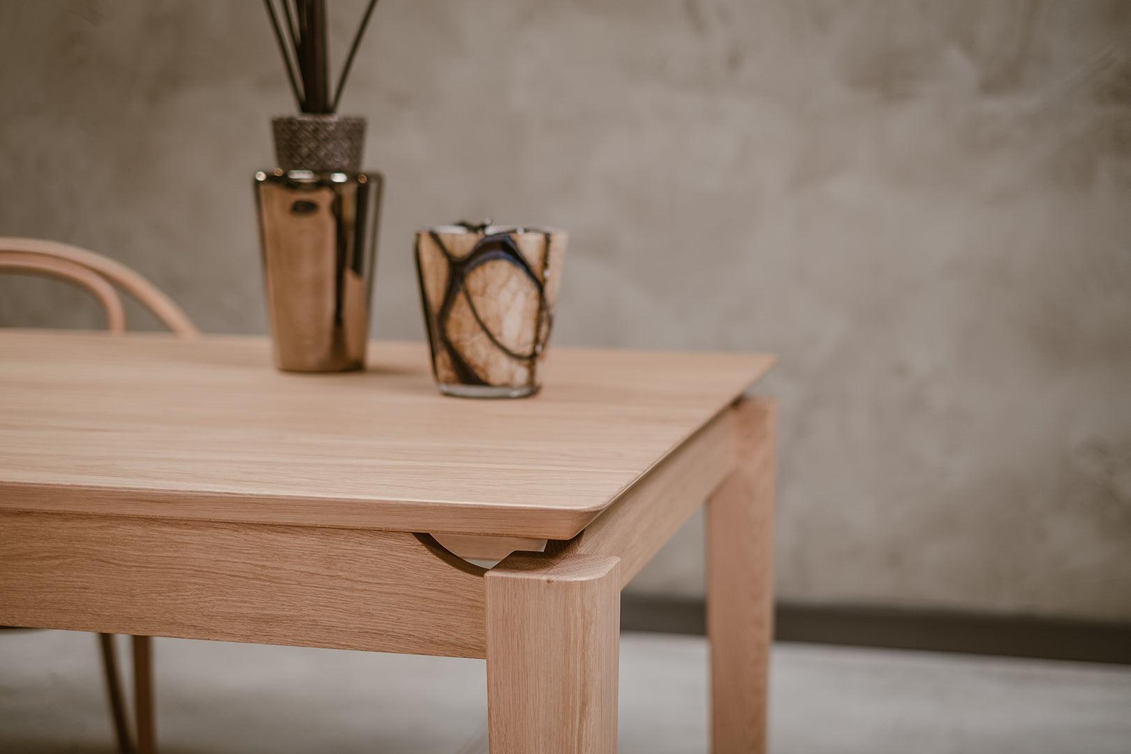 Stół rozkładany CHAMFER lite drewno Selfia Eye on Design