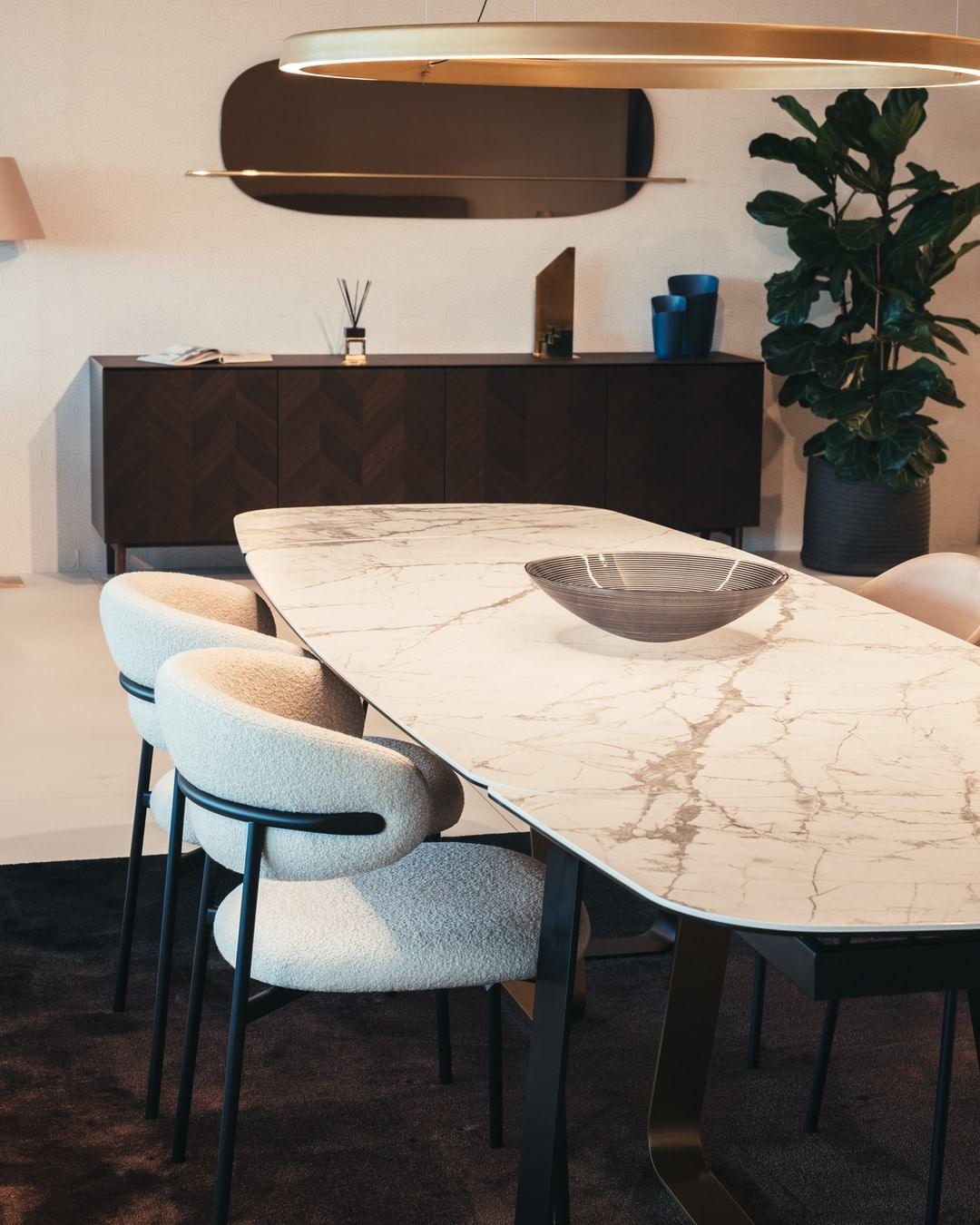 Stół rozkładany SUNSHINE biały marmur Calligaris Eye on Design