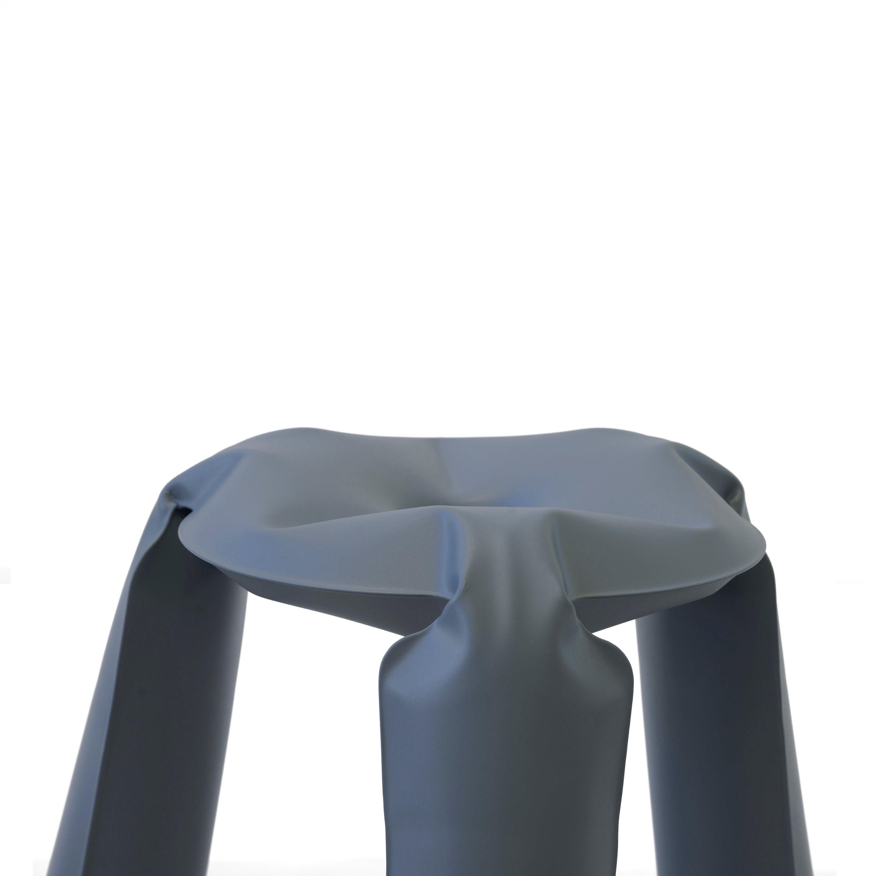 Stołek barowy PLOPP niebiesko-szary mat Zieta Studio Eye on Design