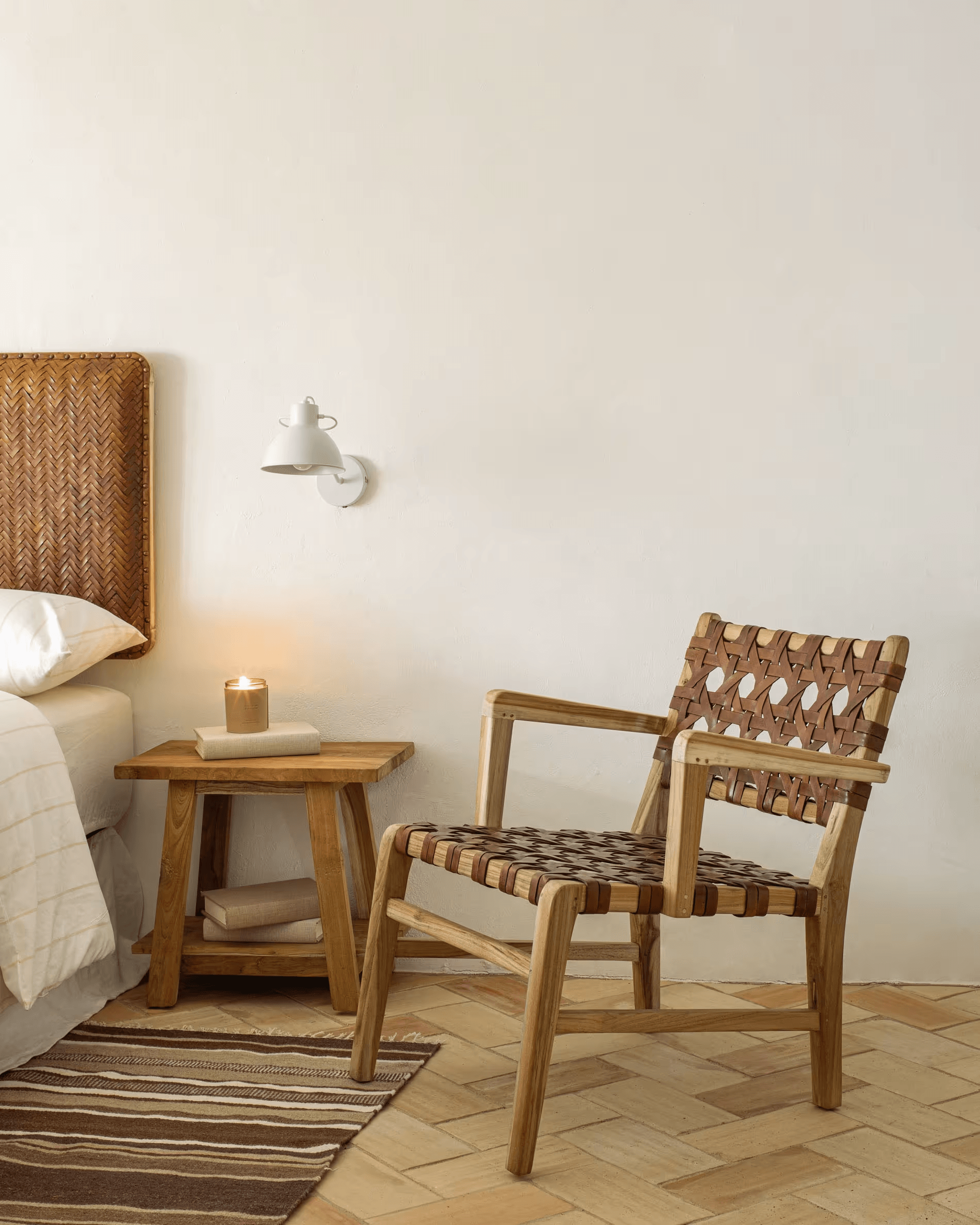 Stołek SAFARA lite drewno tekowe La Forma Eye on Design