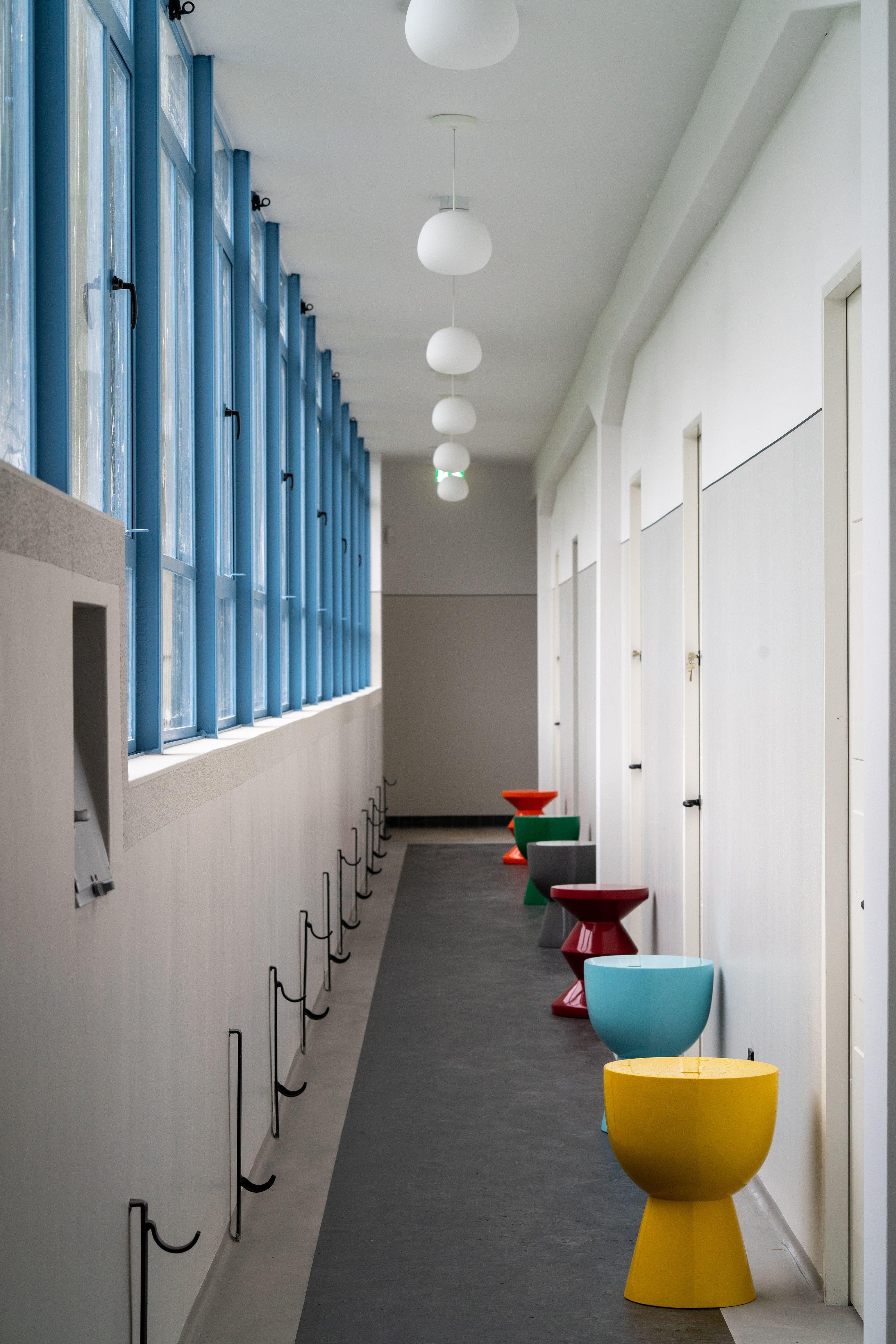 Stołek TAM TAM jasnoniebieski Pols Potten Eye on Design