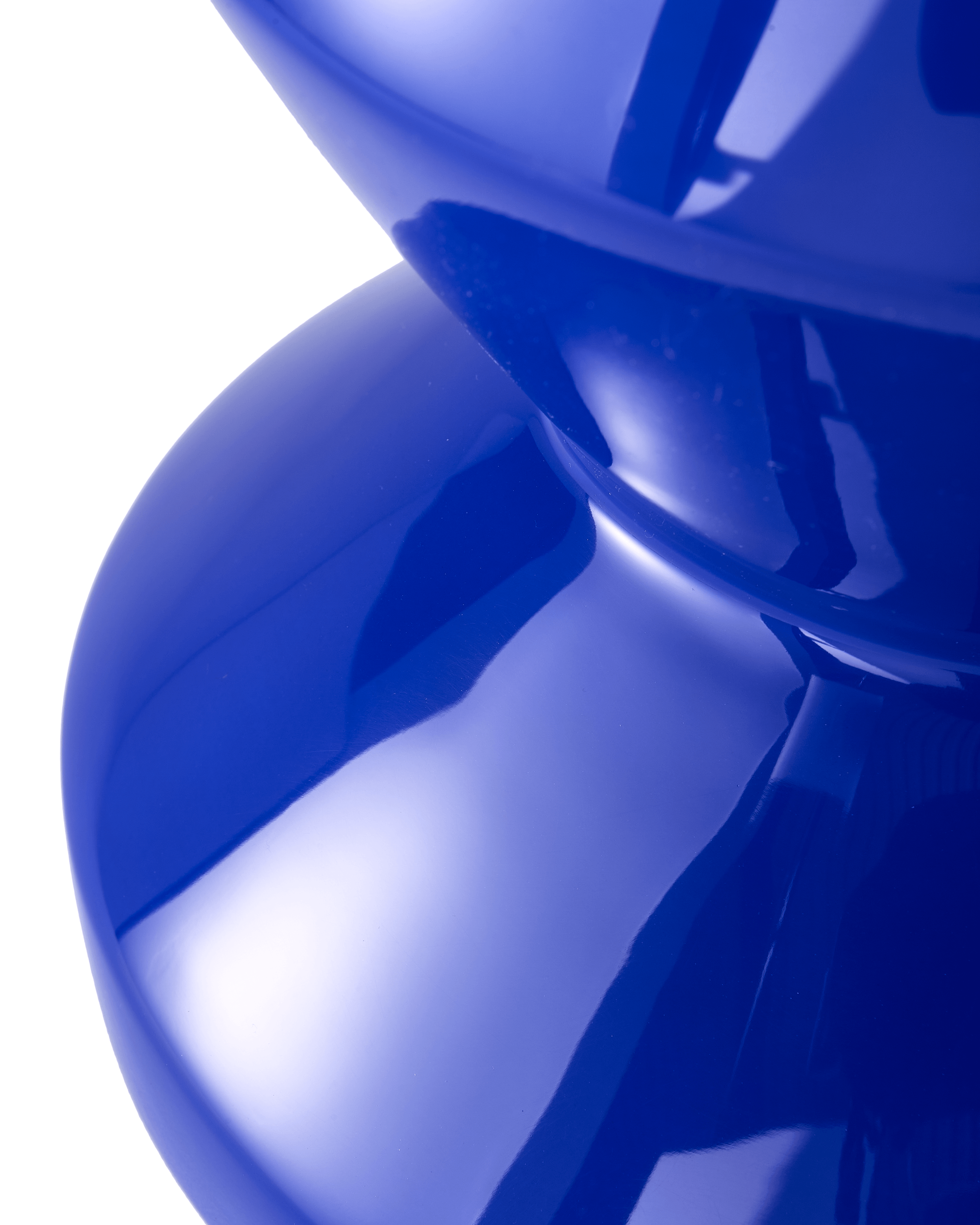 Stołek ZIG ZAG ciemnoniebieski Pols Potten Eye on Design