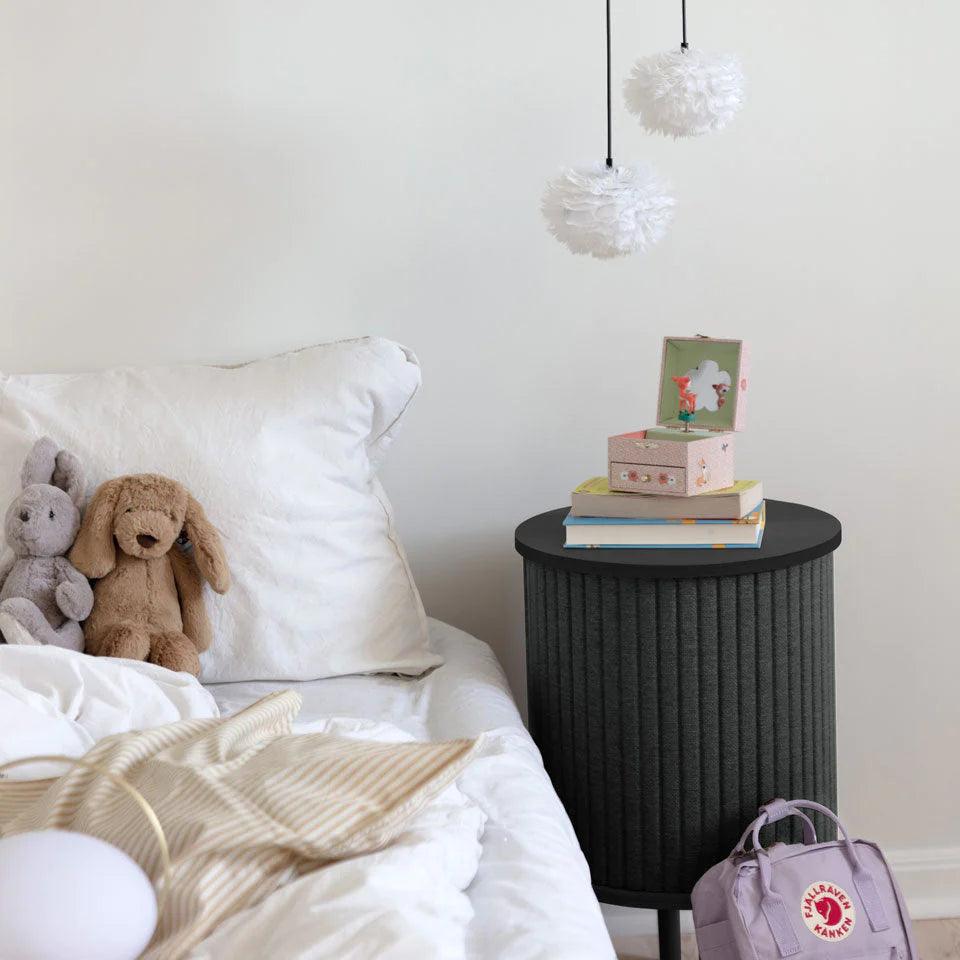 Stolik boczny AUDACIOUS antracytowy z czarnym dębem UMAGE Eye on Design