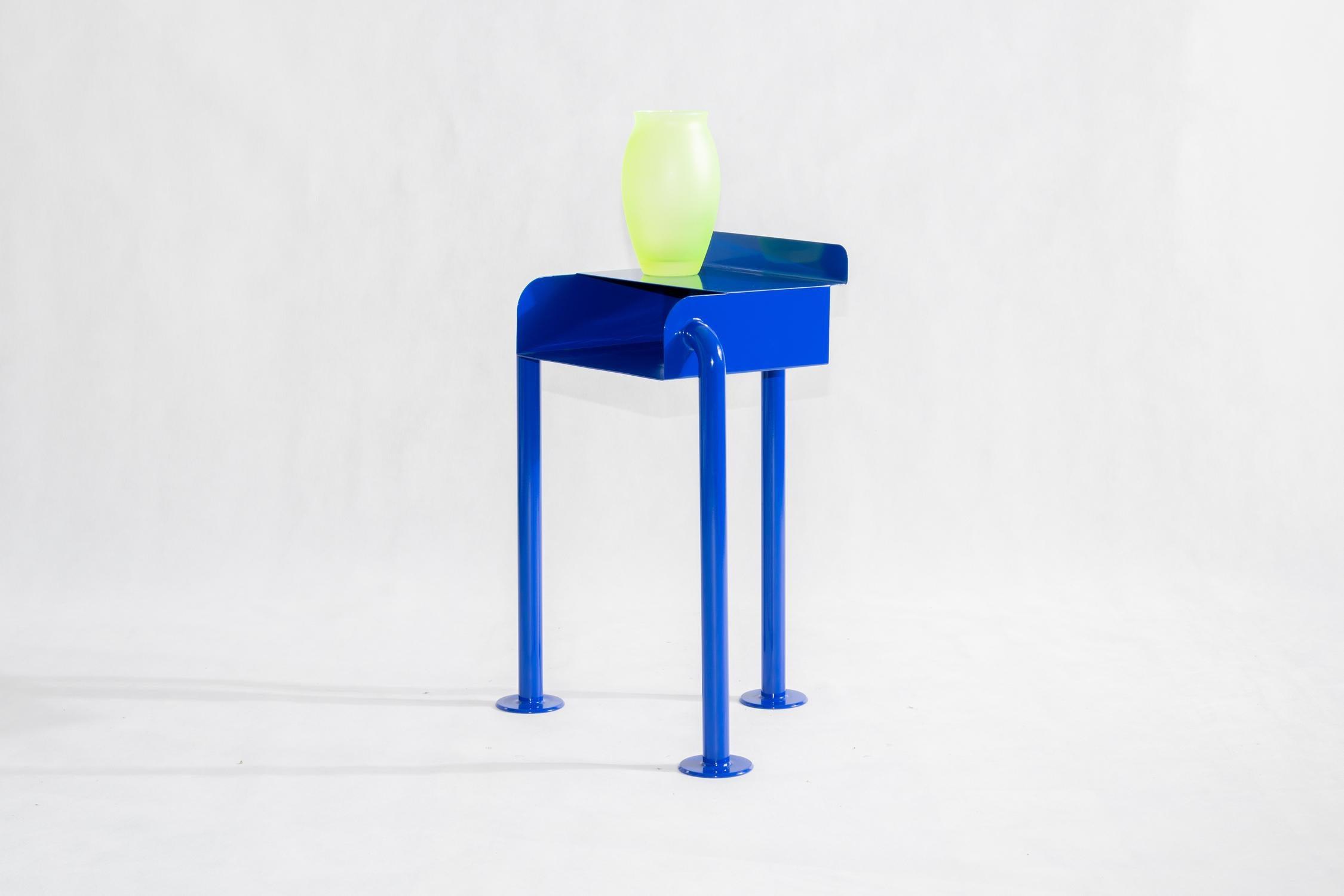 Stolik boczny CYBORG stalowy Mati Sipiora Eye on Design