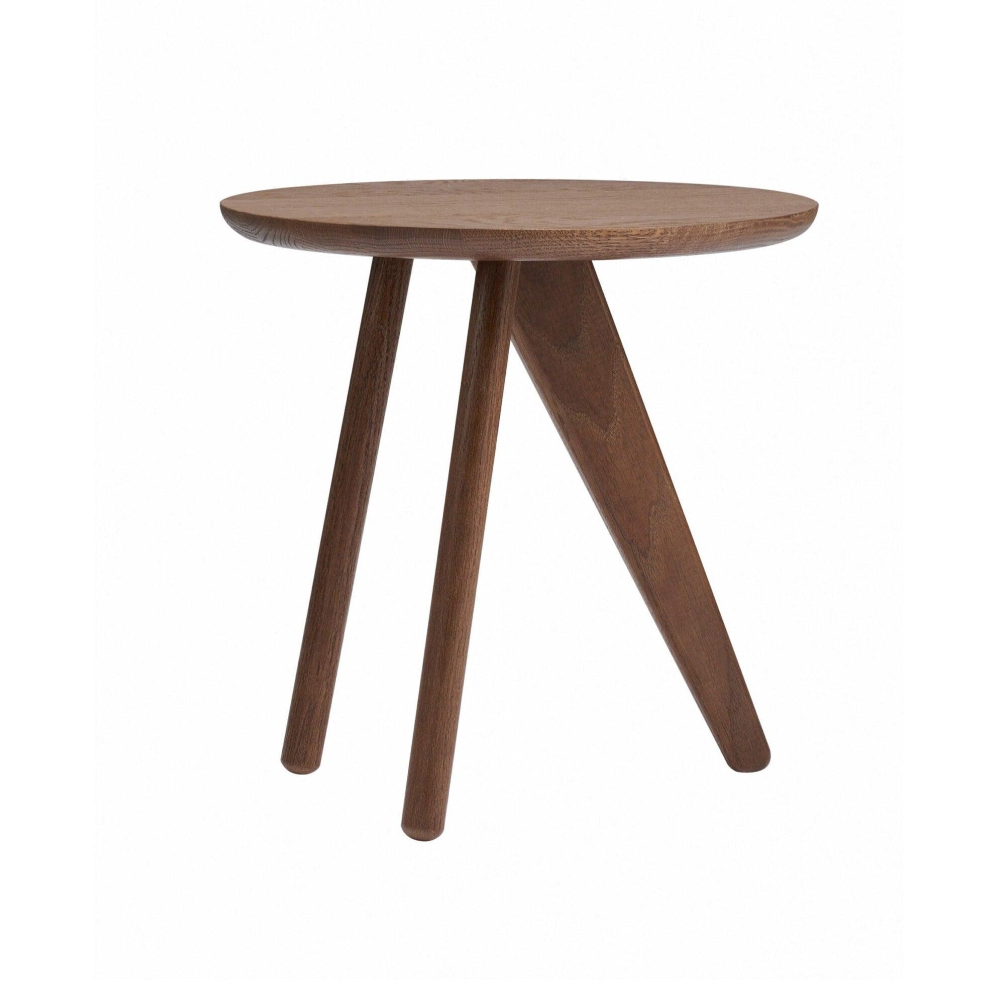 Stolik boczny FIN ciemny dębowy NORR11 Eye on Design