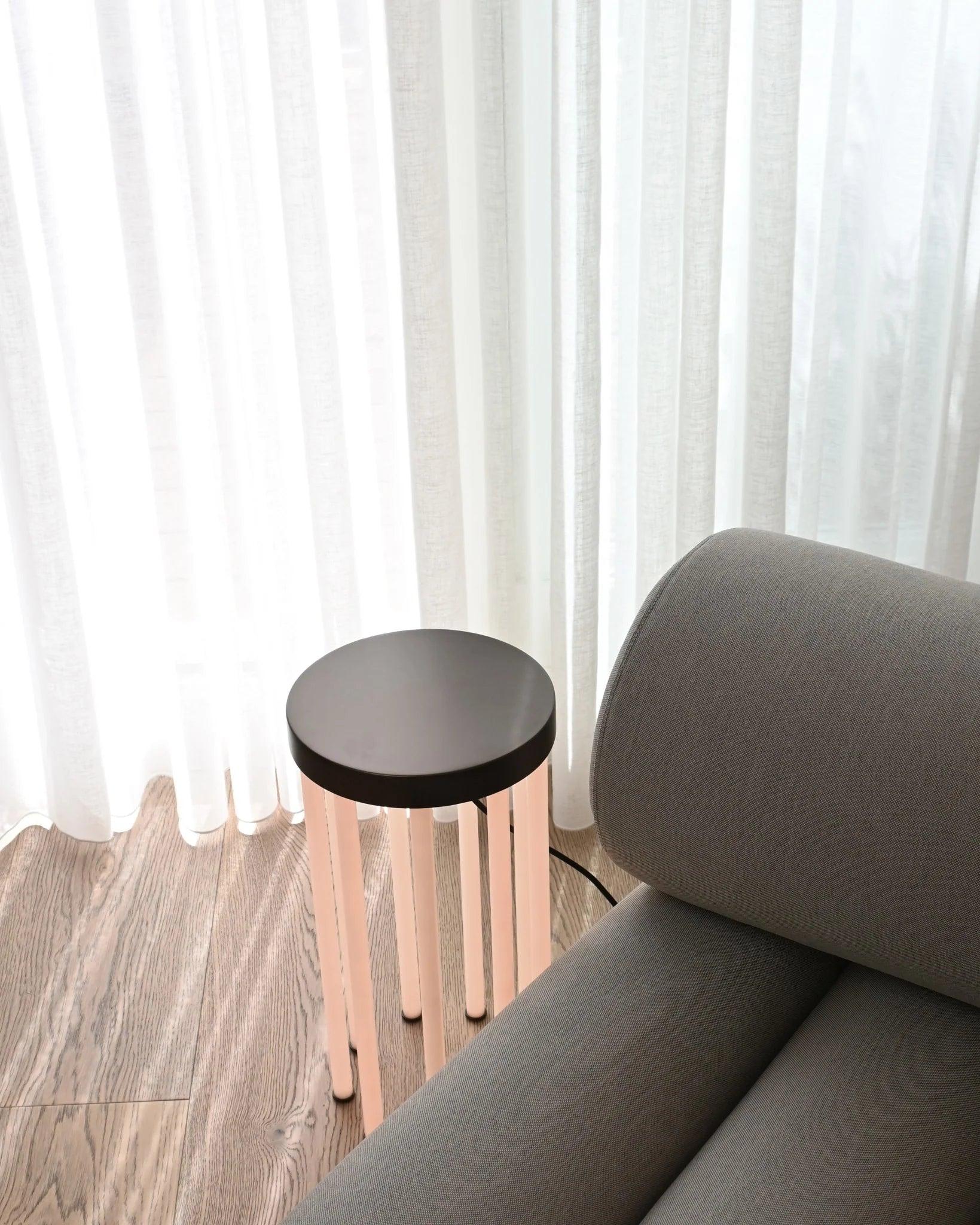 Stolik boczny podświetlany NEON brązowy 101 Copenhagen Eye on Design