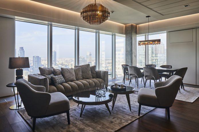 Stolik boczny ROCCO mosiężny Eichholtz Eye on Design