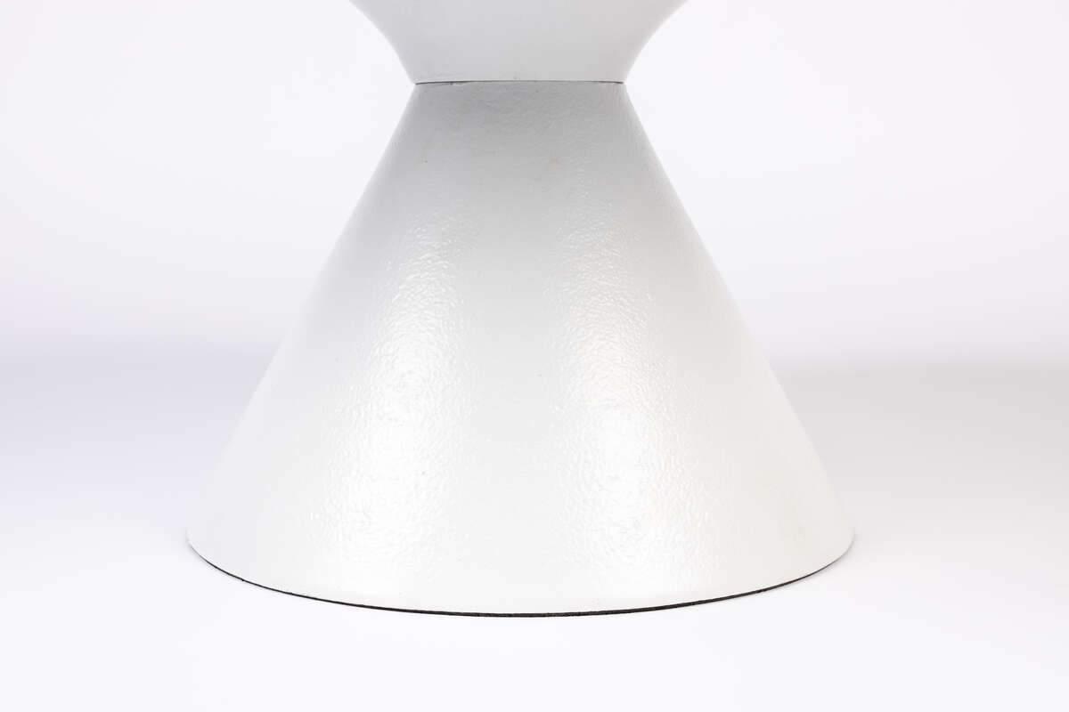 Stolik kawowy niski FLOSS biały Zuiver Eye on Design