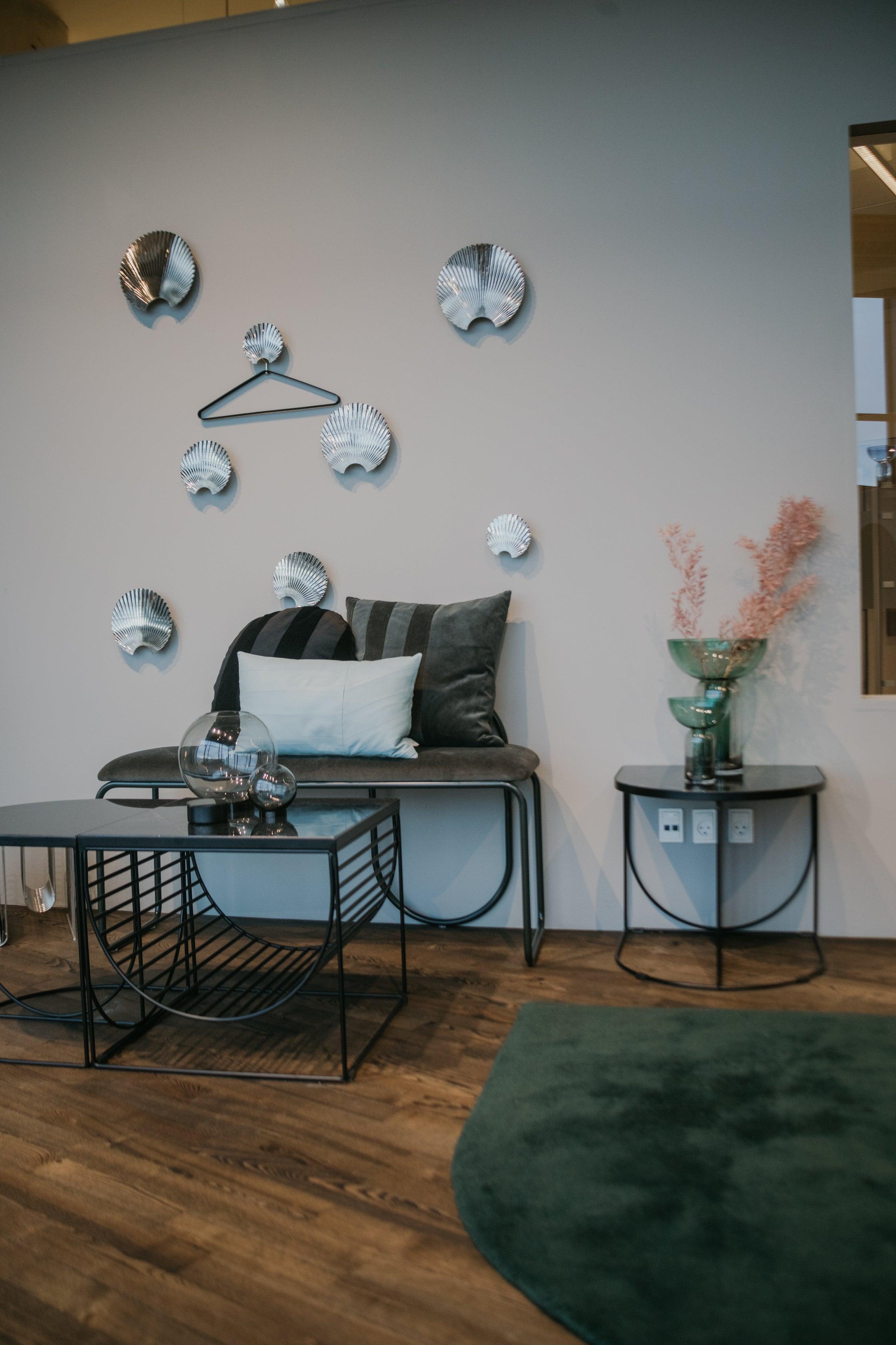 Stolik kawowy SINO czarny marmur z czarną podstawą AYTM Eye on Design