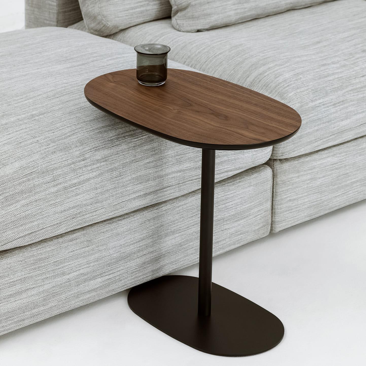 Stolik NATO STADIUM fornir z czarną podstawą Nobonobo Eye on Design