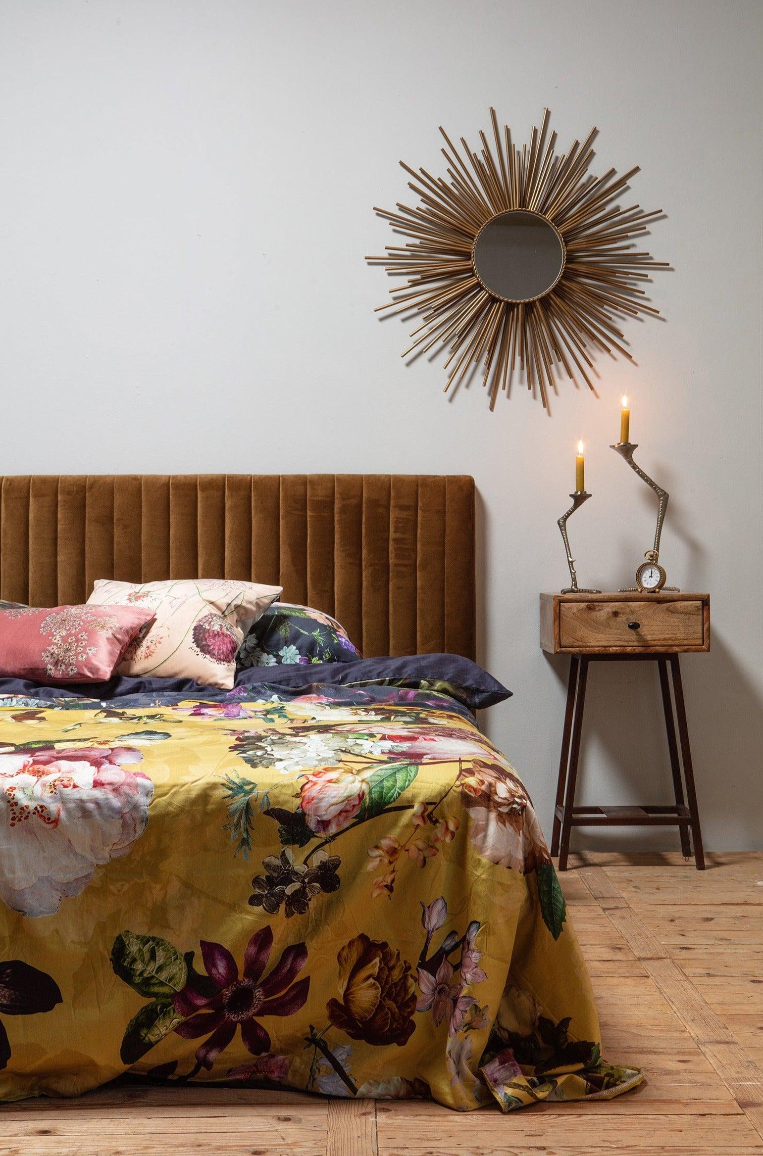 Stolik z szufladą SKYBOX drewniany Be Pure Eye on Design