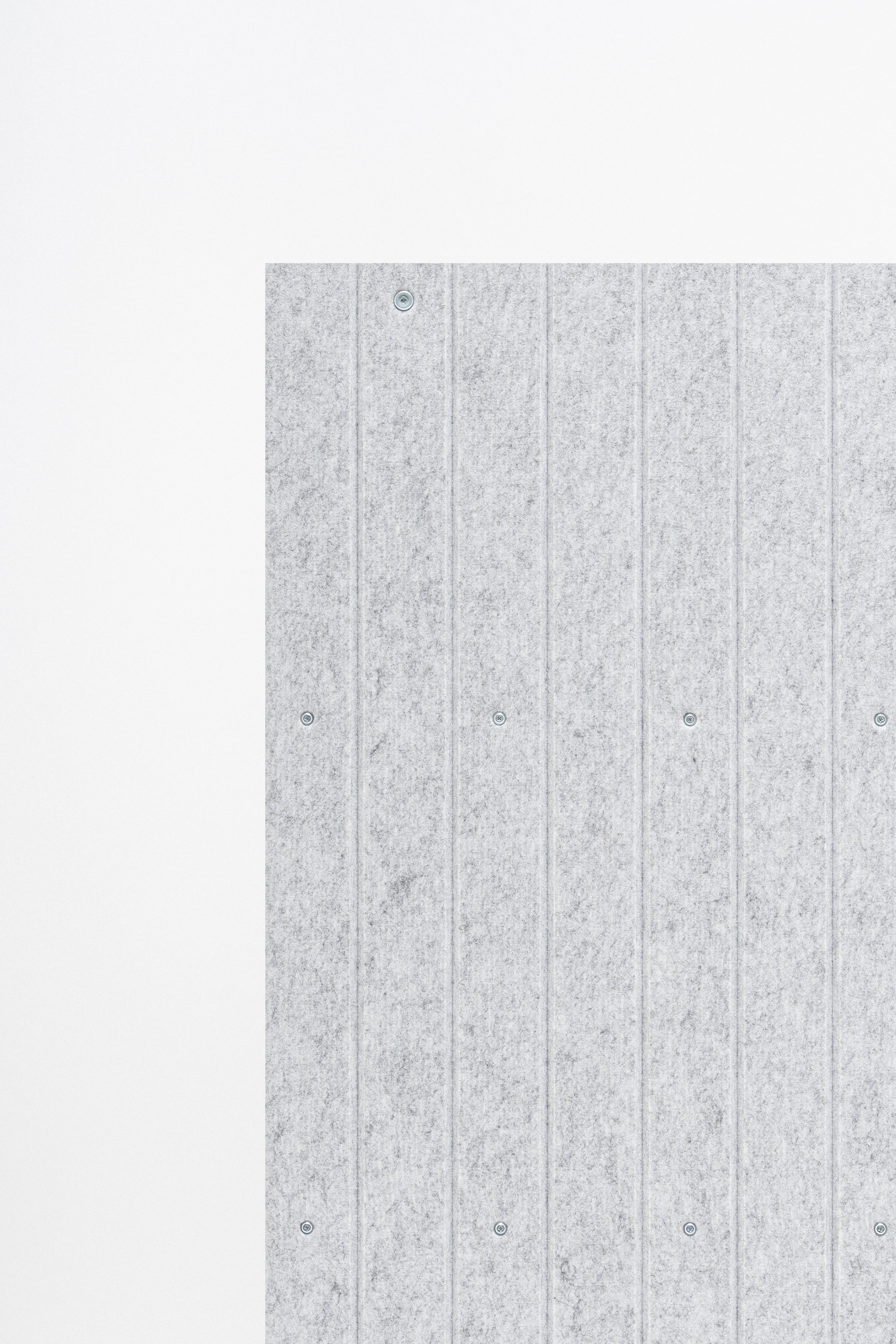 Stalen rek TANCA achterkant van vilt