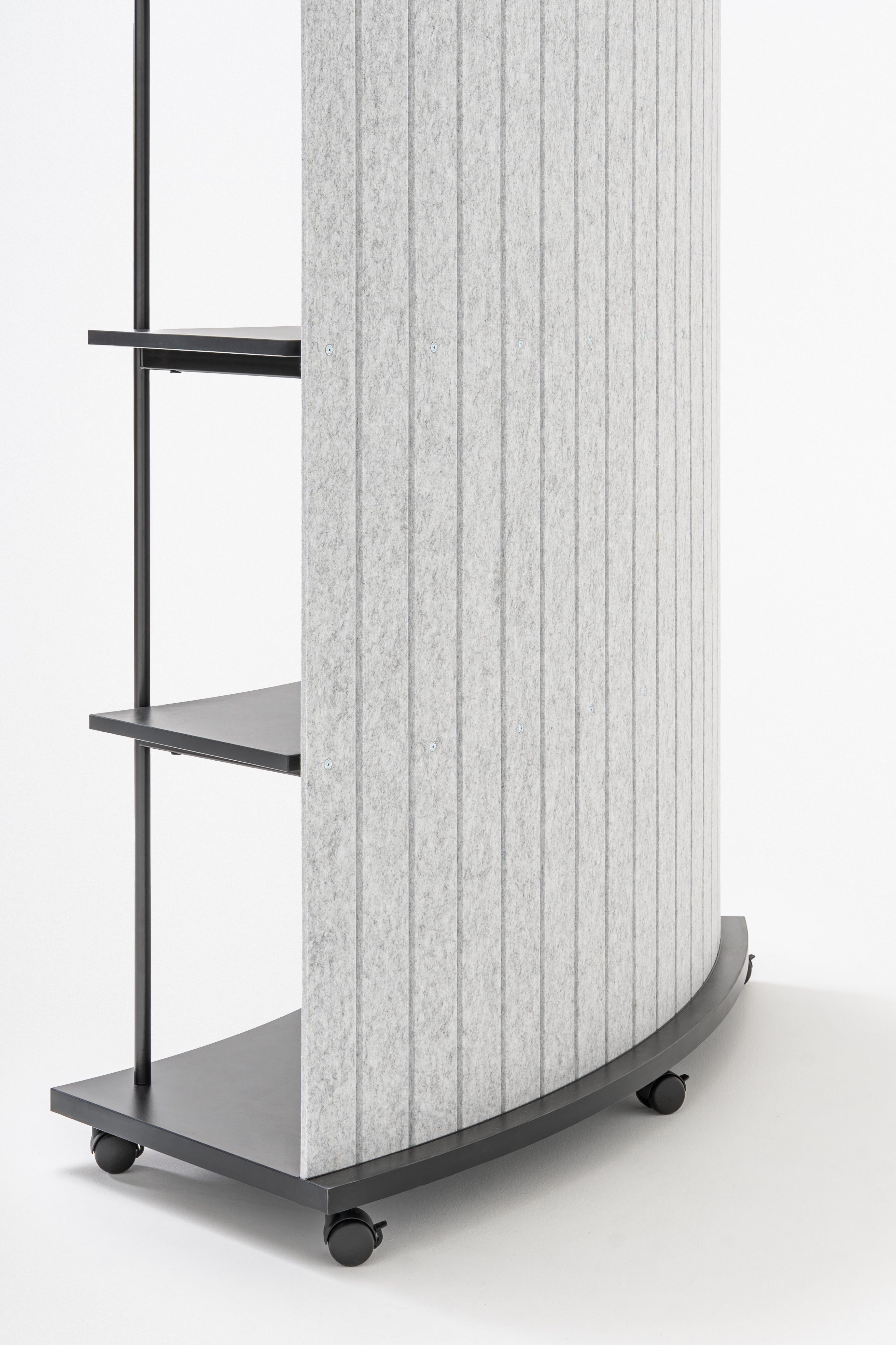 Stalen rek TANCA achterkant van vilt