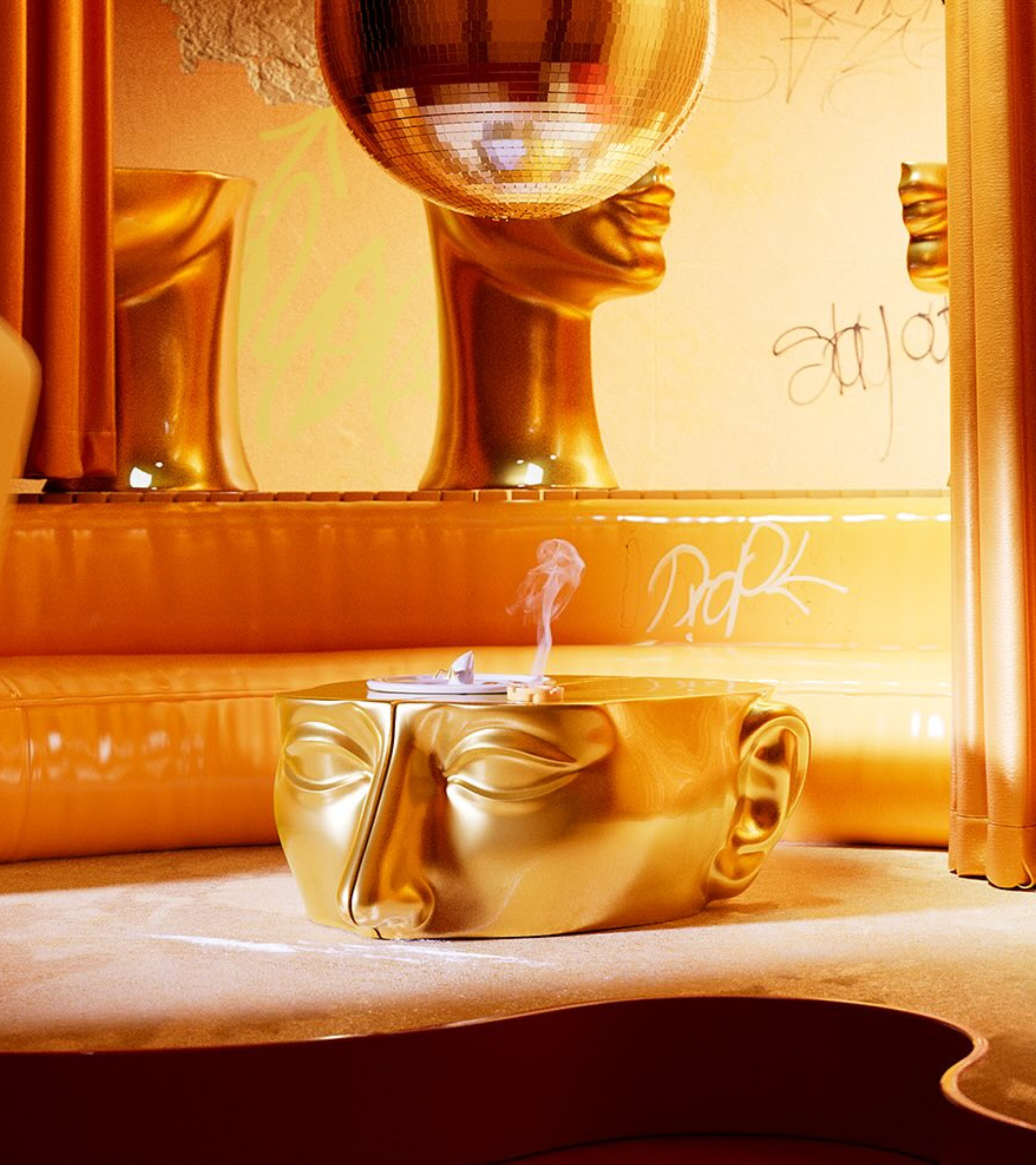 Modularer Couchtisch HEAD in Gold