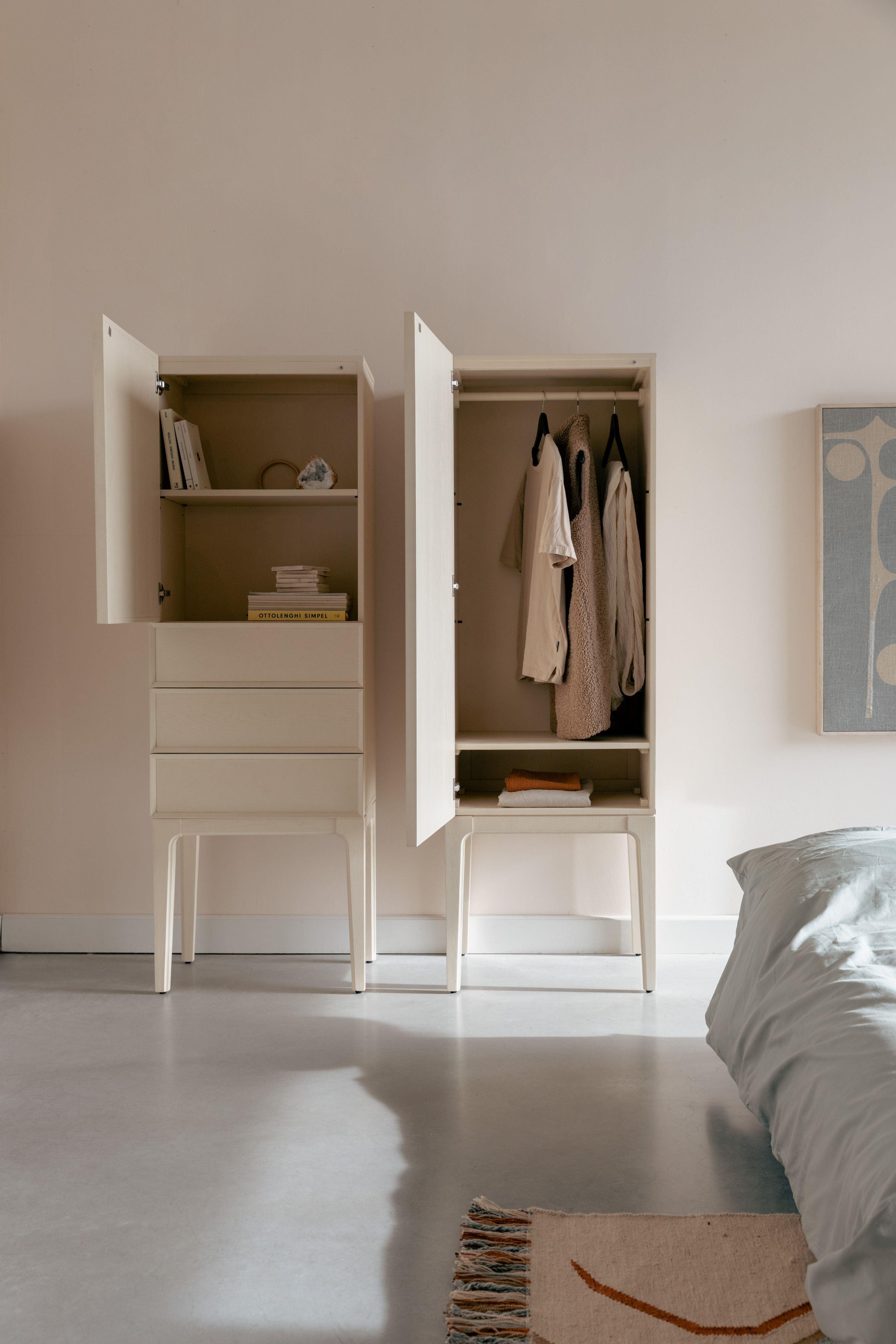 Szafka JUNE kremowy Zuiver Eye on Design