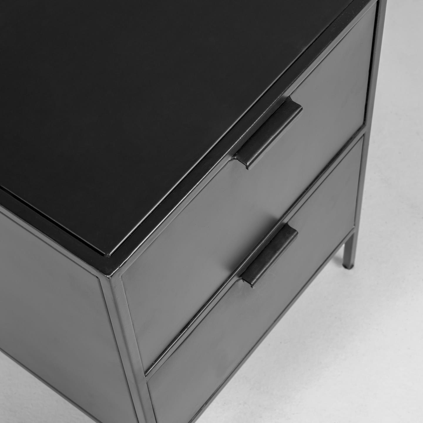 Szafka nocna SHANTAY czarny La Forma Eye on Design