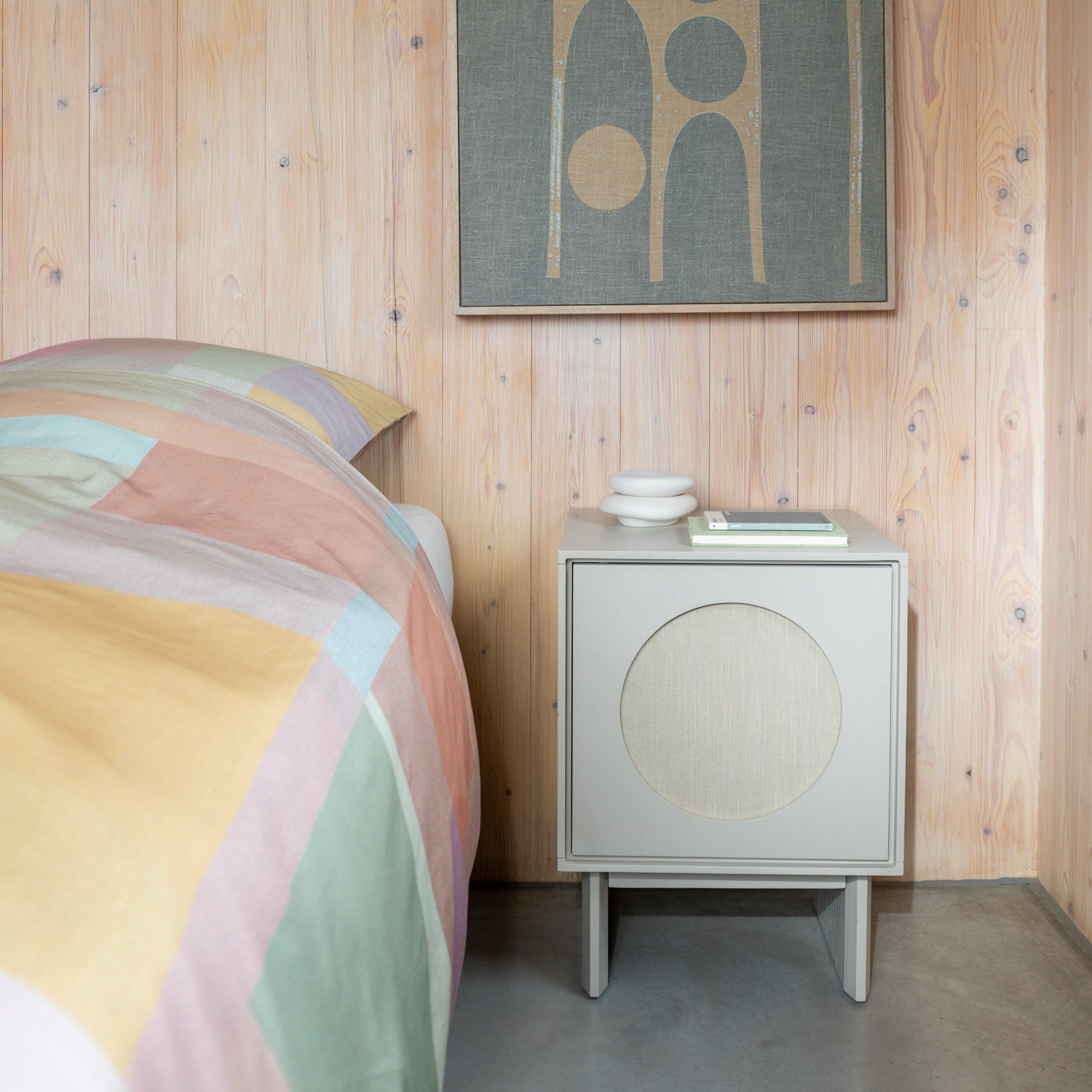 Szafka nocna TWIN drewno akacjowe Zuiver Eye on Design