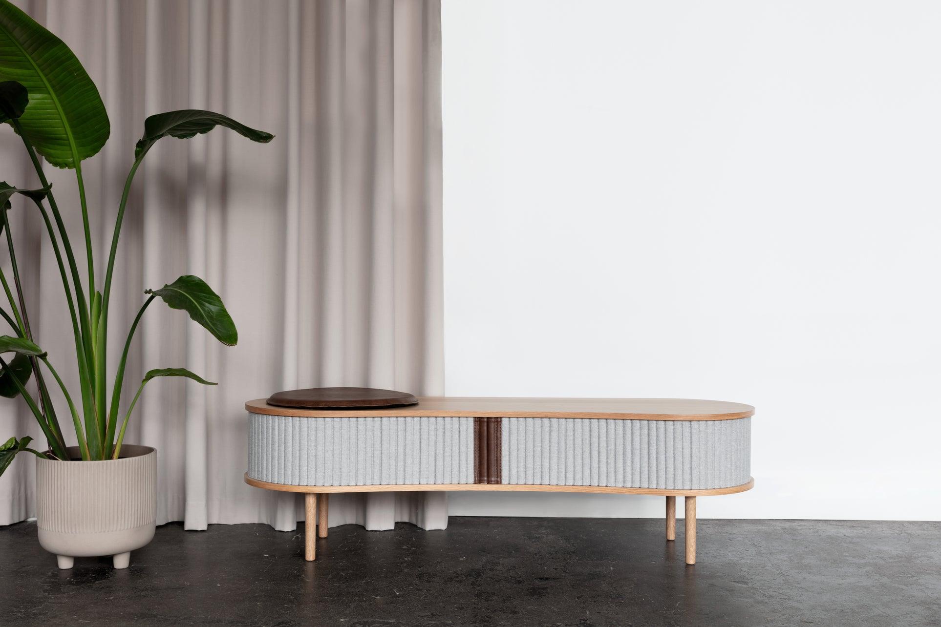 Szafka RTV AUDACIOUS baby blue z dębem UMAGE Eye on Design