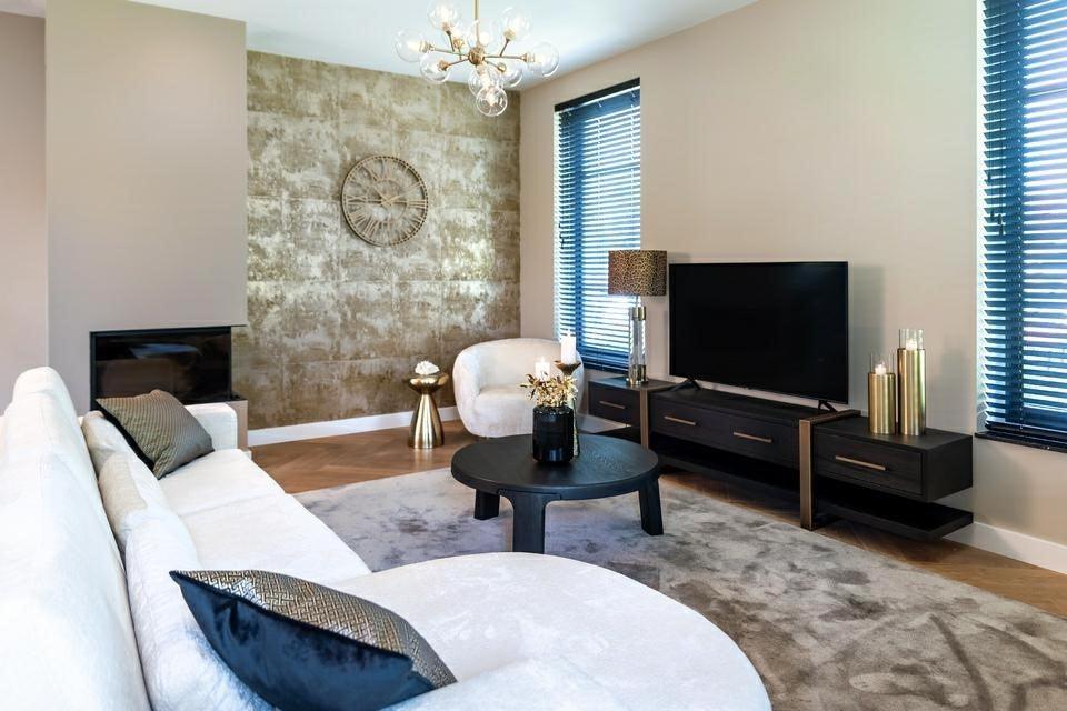 Szafka RTV CAMBON mosiądz Richmond Interiors Eye on Design