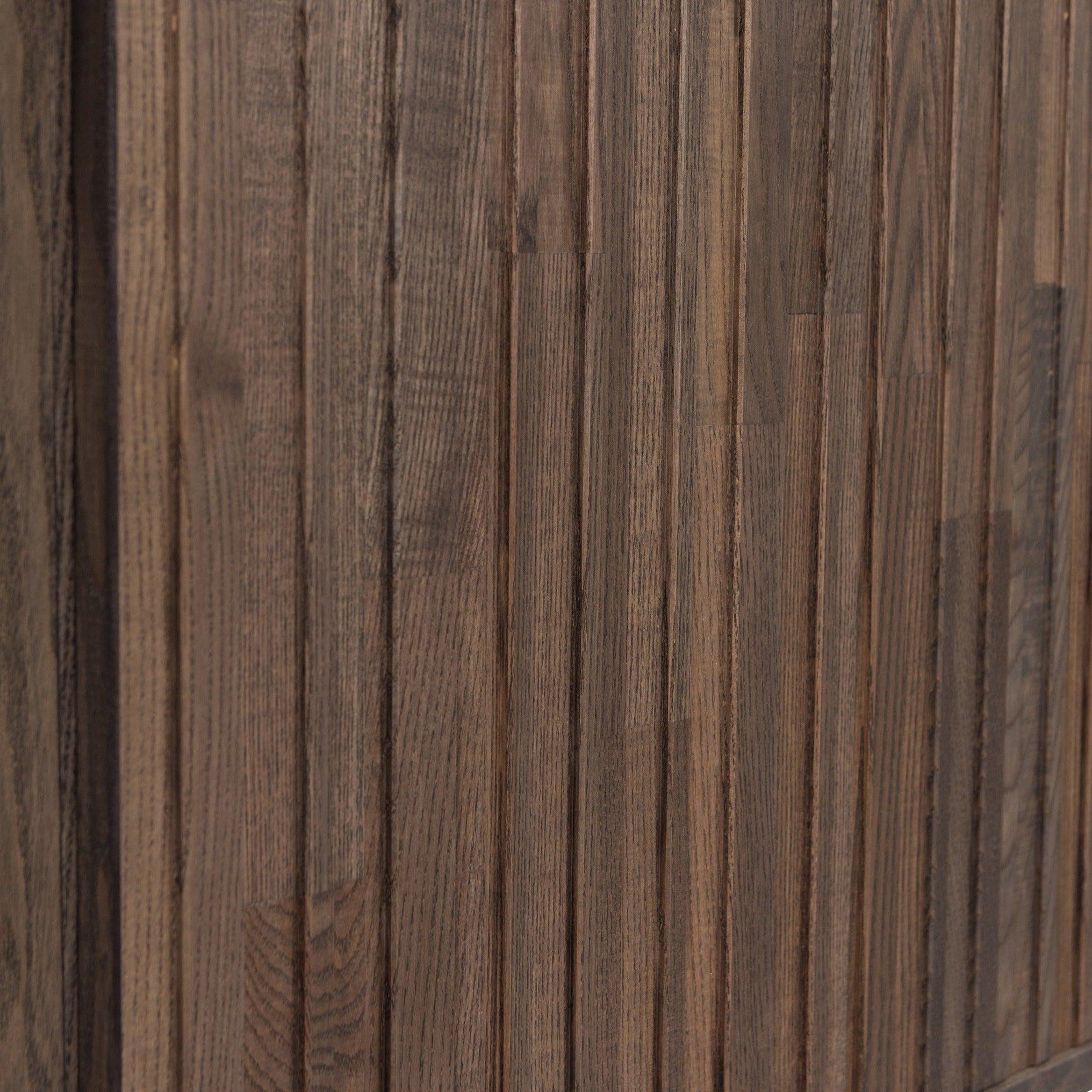 Szafka RTV GRAVURE brązowe drewno jesionowe Woood Exclusive Eye on Design