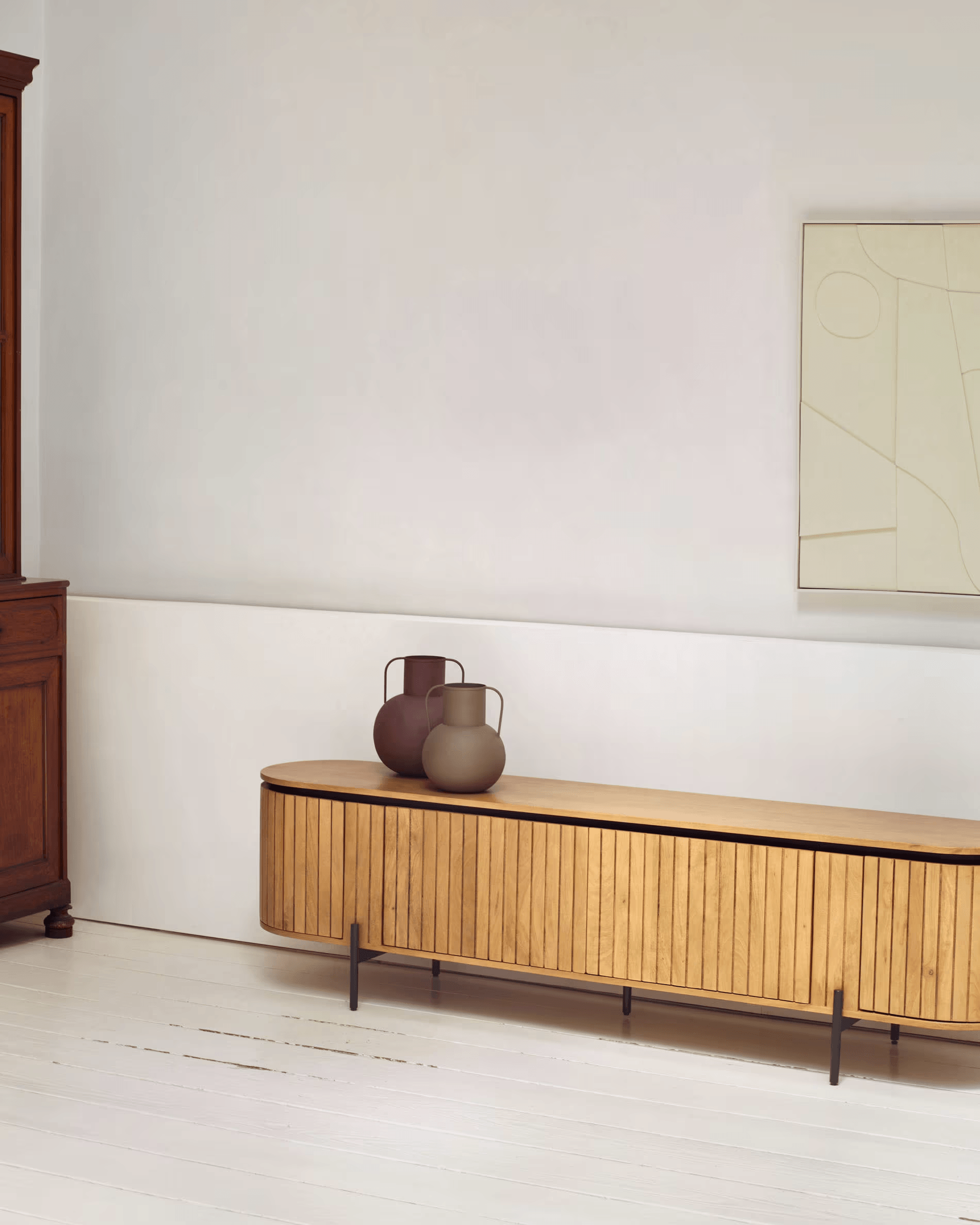Szafka RTV LICIA lite drewno mango La Forma Eye on Design