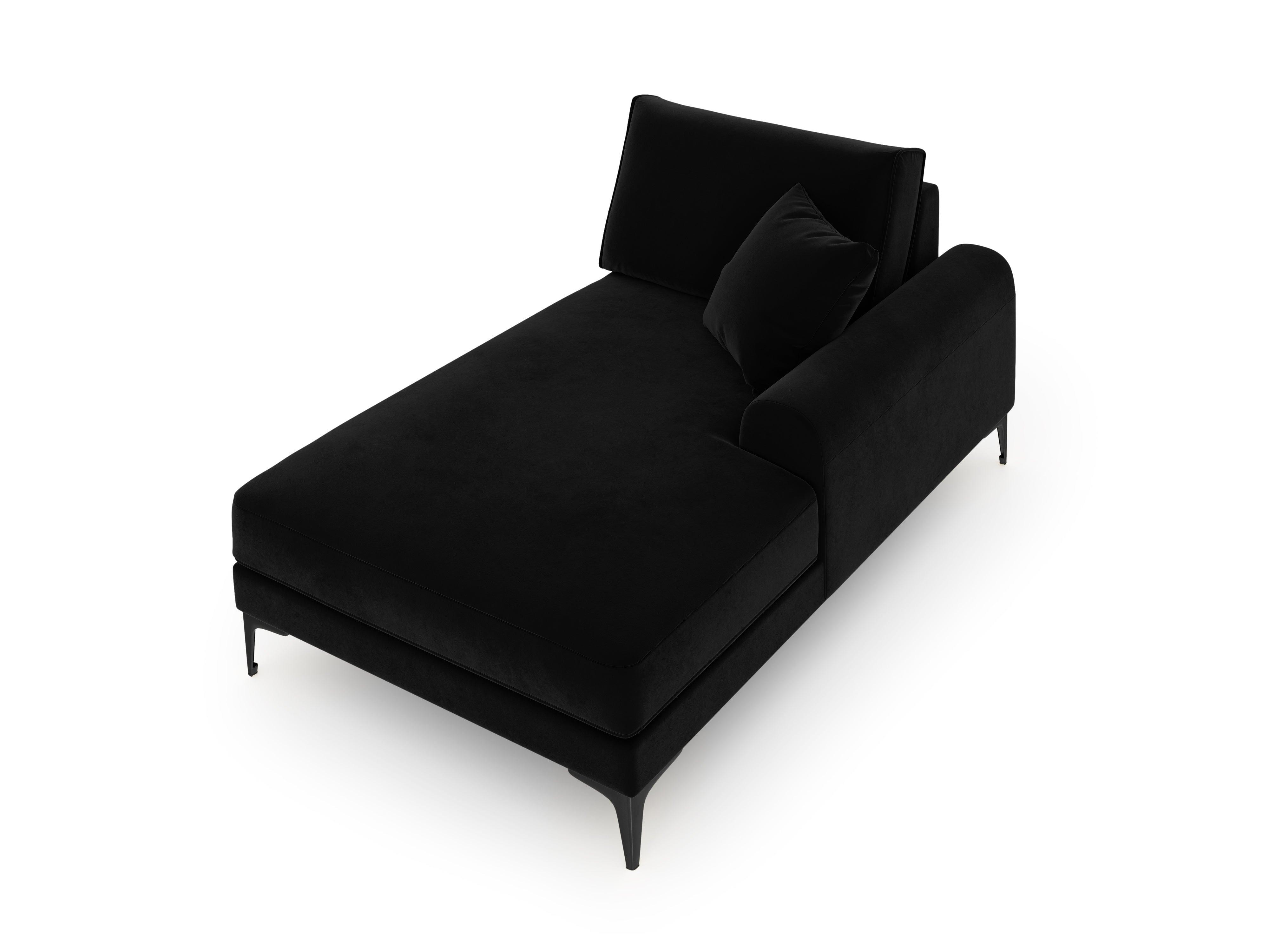 Szezlong aksamitny prawostronny MADARA czarny z czarną podstawą Mazzini Sofas Eye on Design