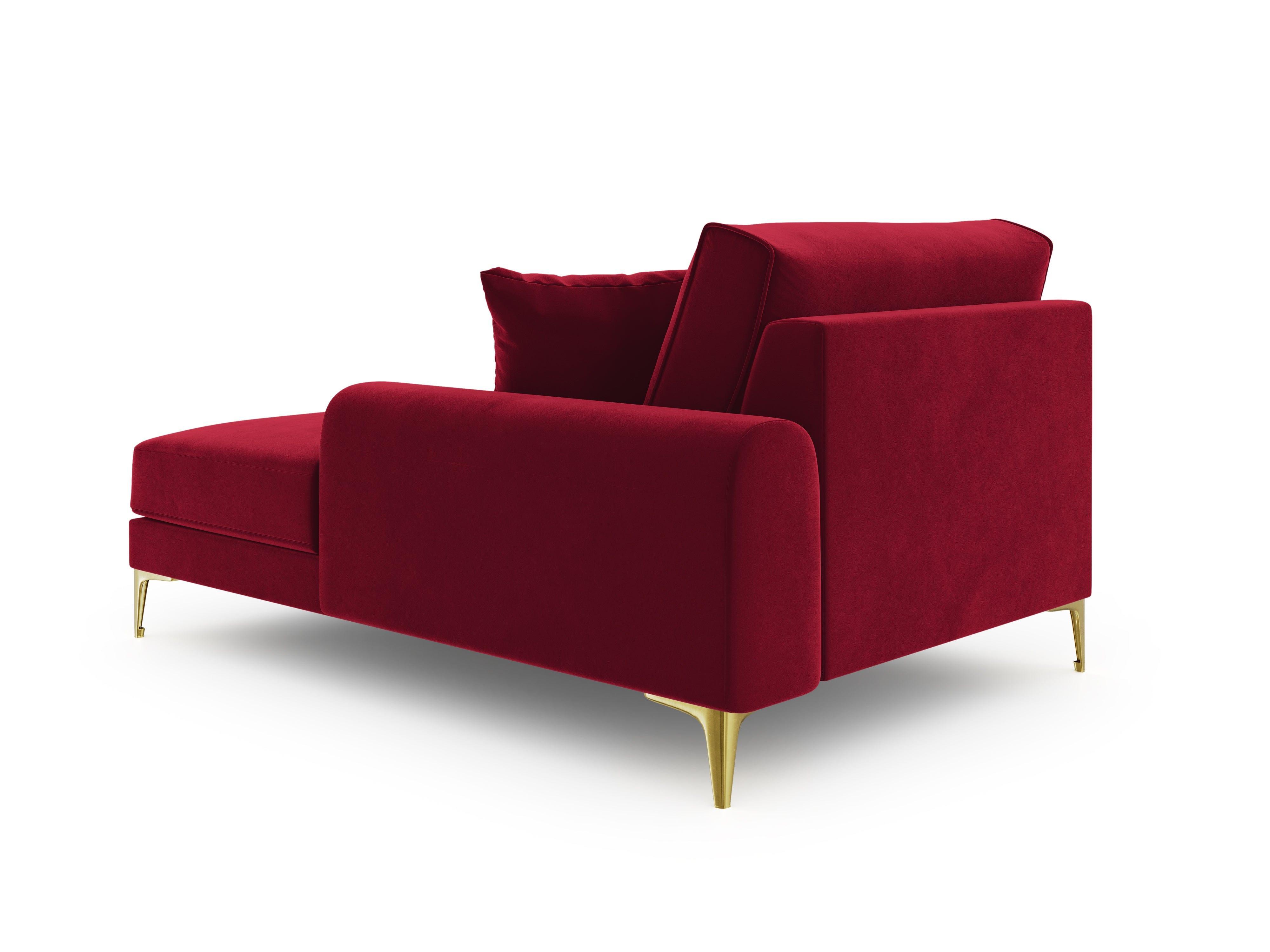Szezlong aksamitny prawostronny MADARA czerwony ze złotą podstawą Mazzini Sofas Eye on Design