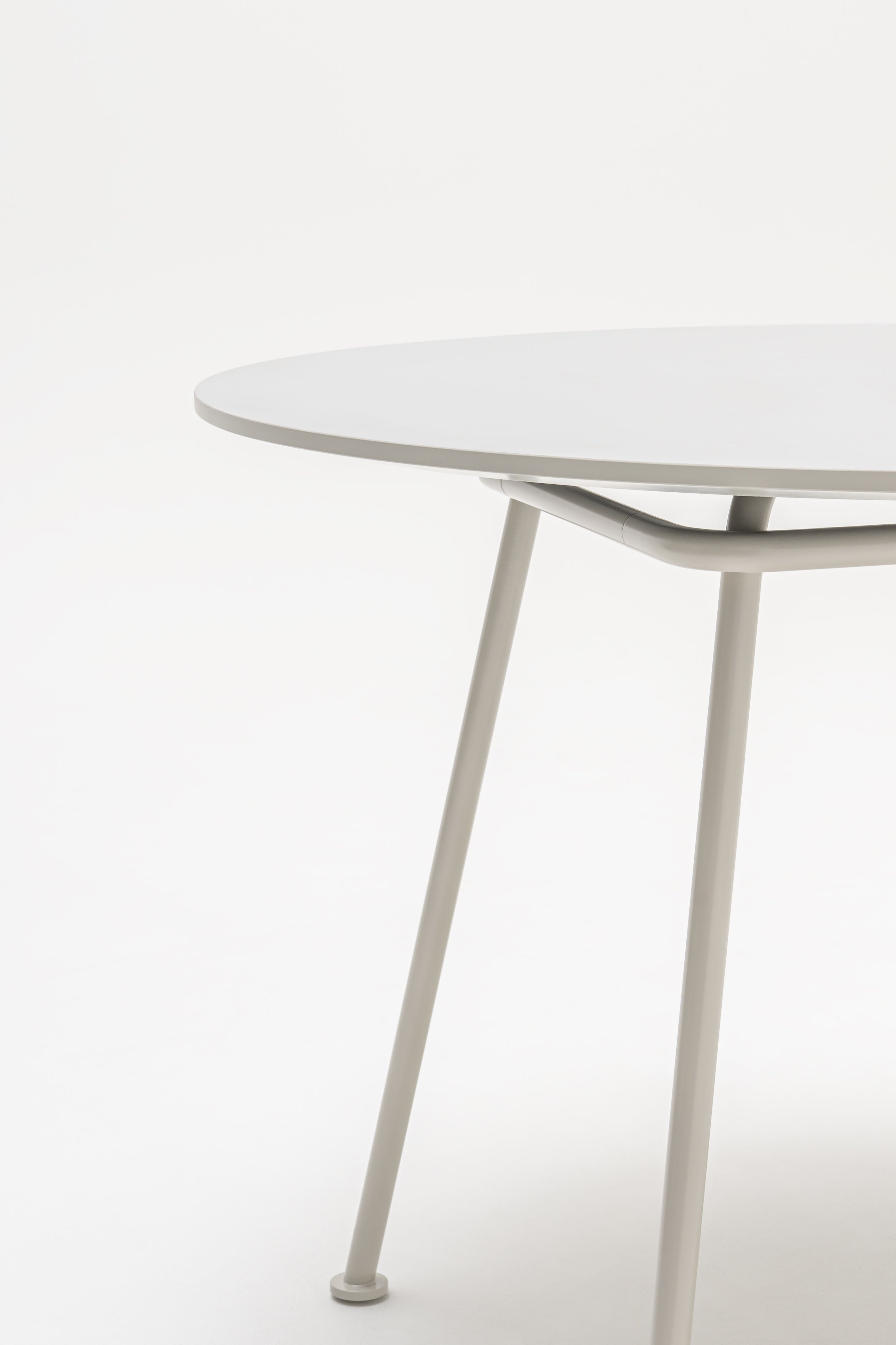 Runde Tisch Neue Schulmetallbasis