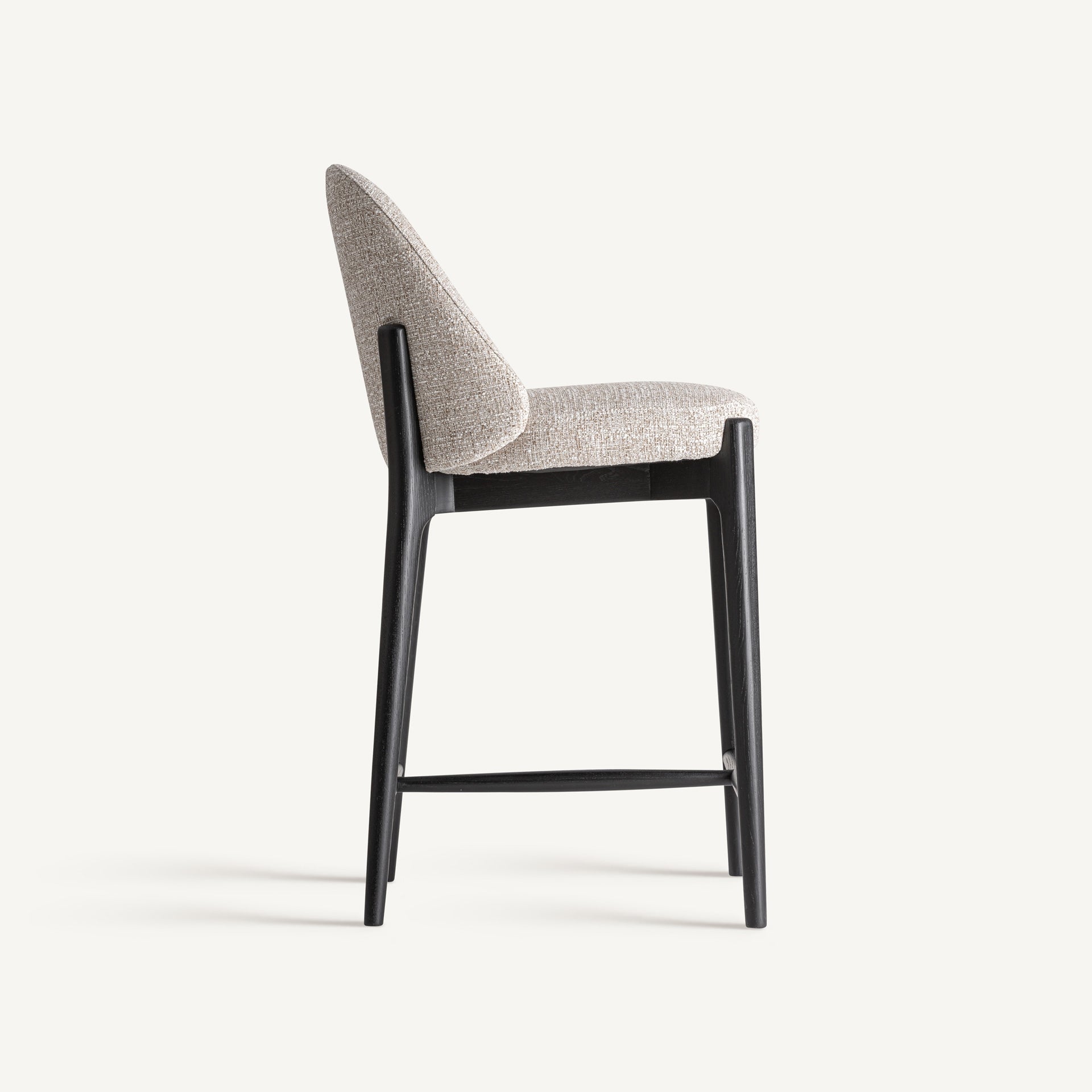 Barkruk SIRIUS beige met zwarte essenhouten basis